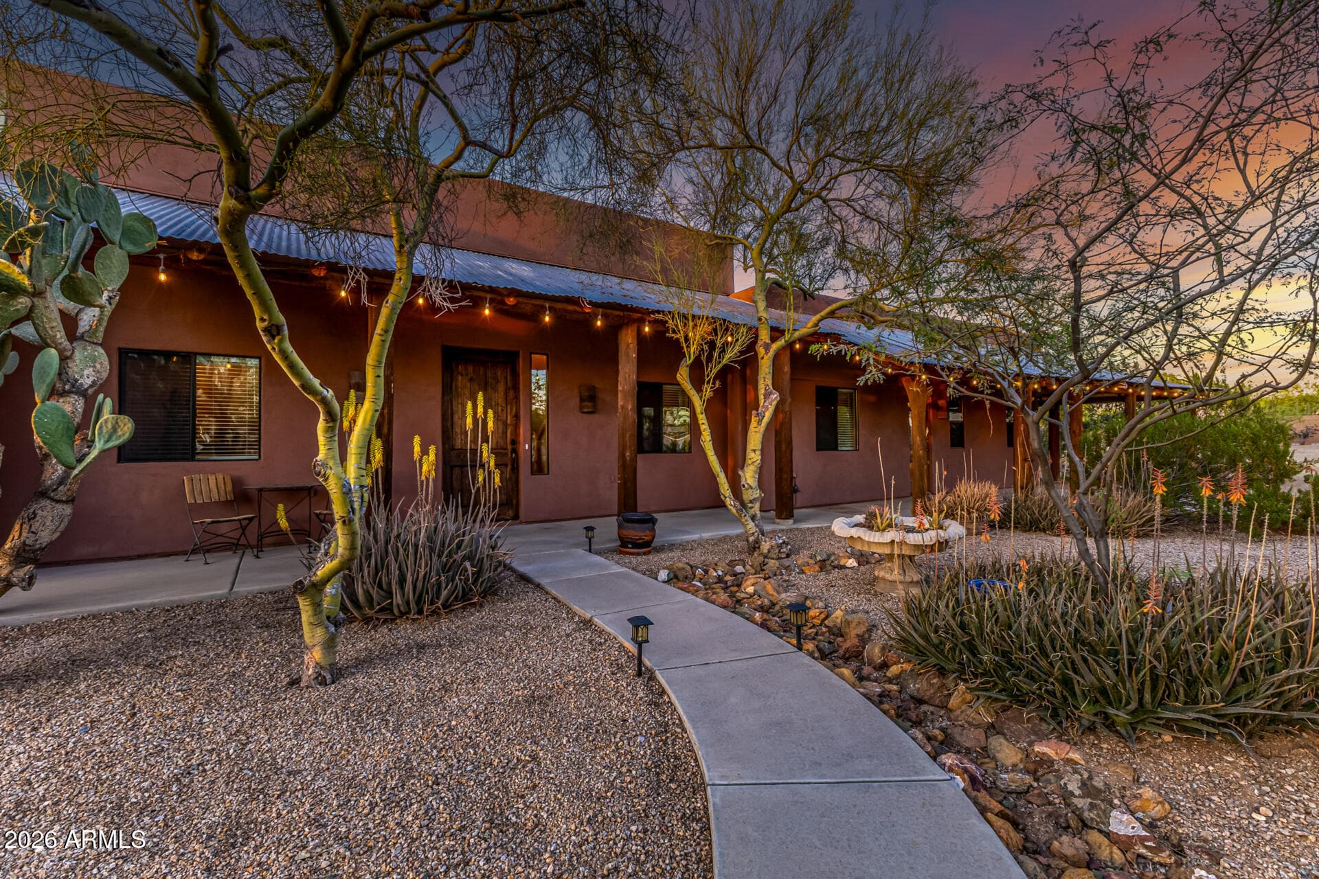 1910 E Joy Ranch Rd — photo 2