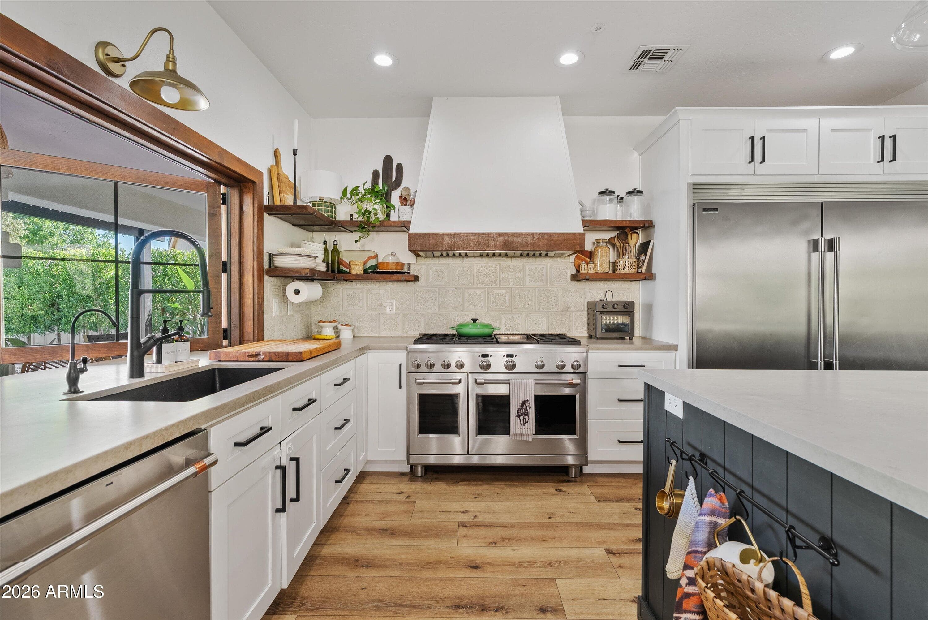 2662 E VALENCIA ST - Photo 3