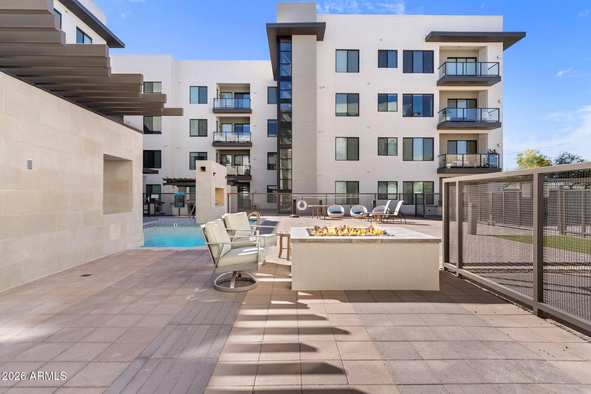 7300 E Earll Dr 1018 — photo 1