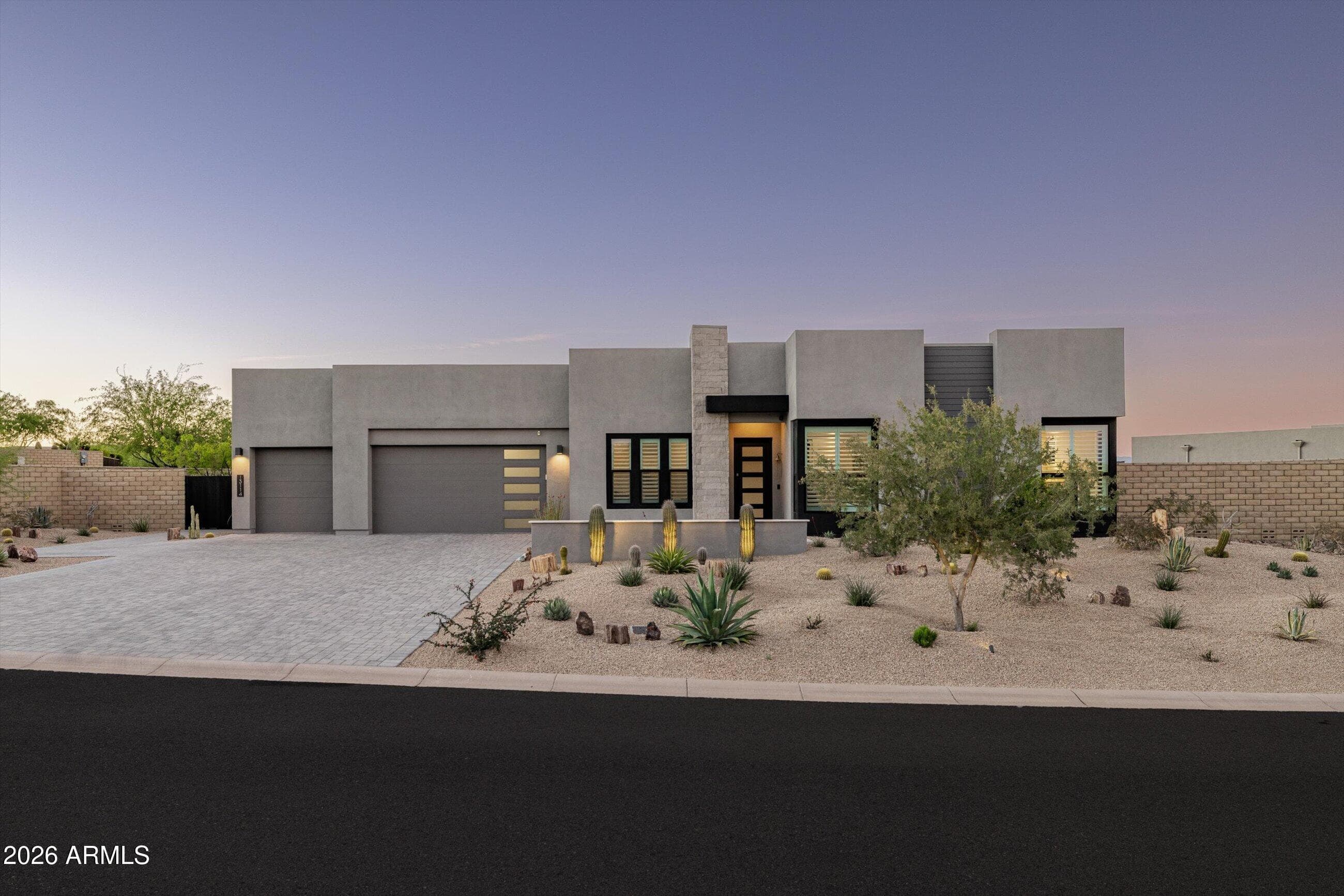 13114 E Juan Tabo Rd — photo 1