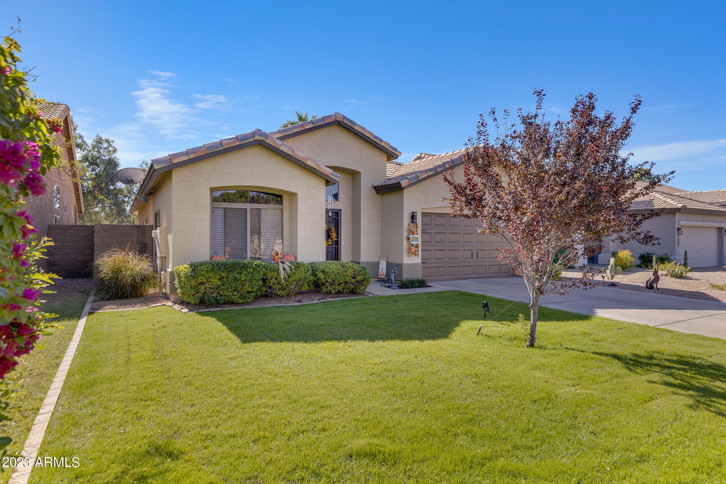 1511 E Black Diamond Dr — photo 2