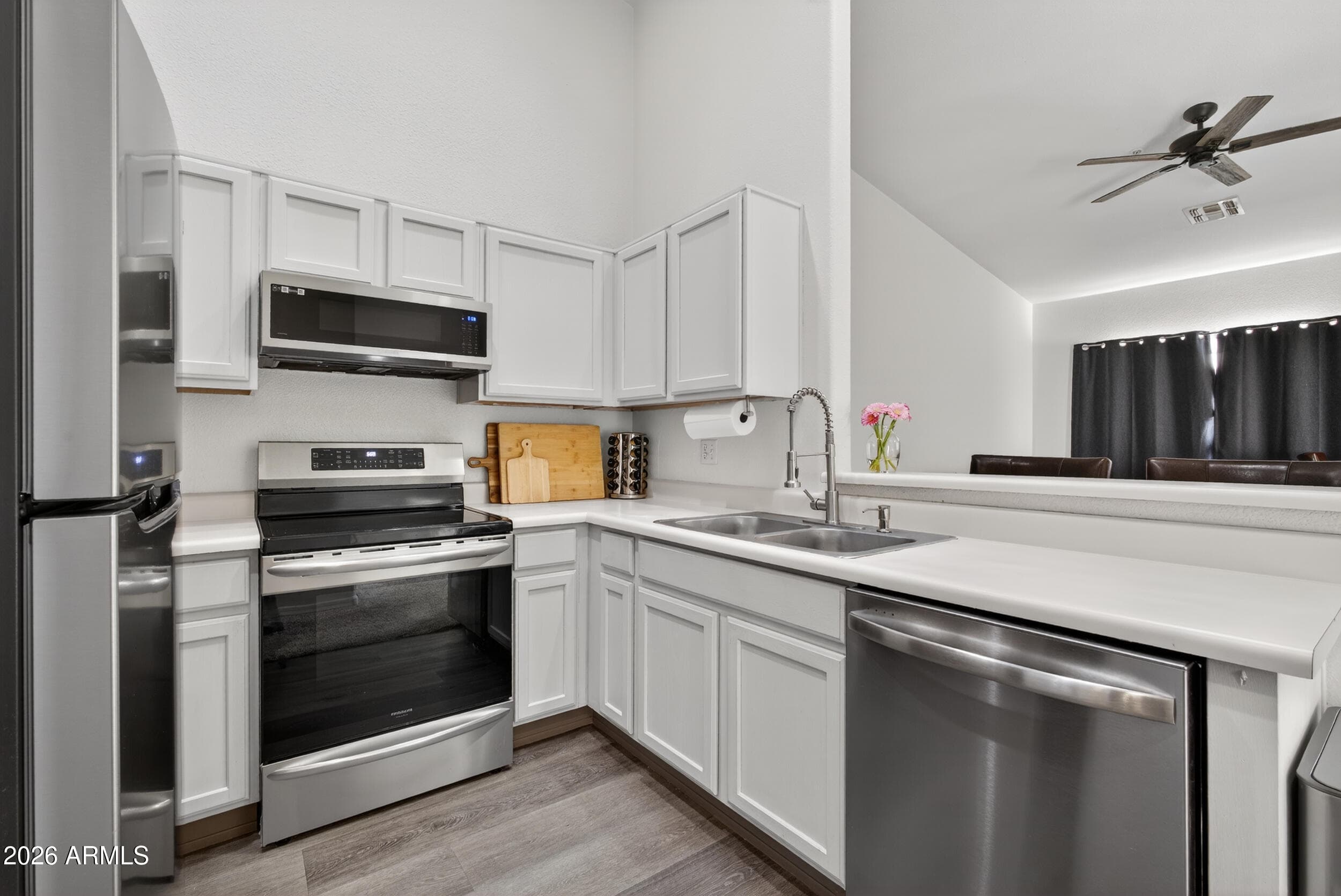 1406 W EMERALD AVE - See more photos