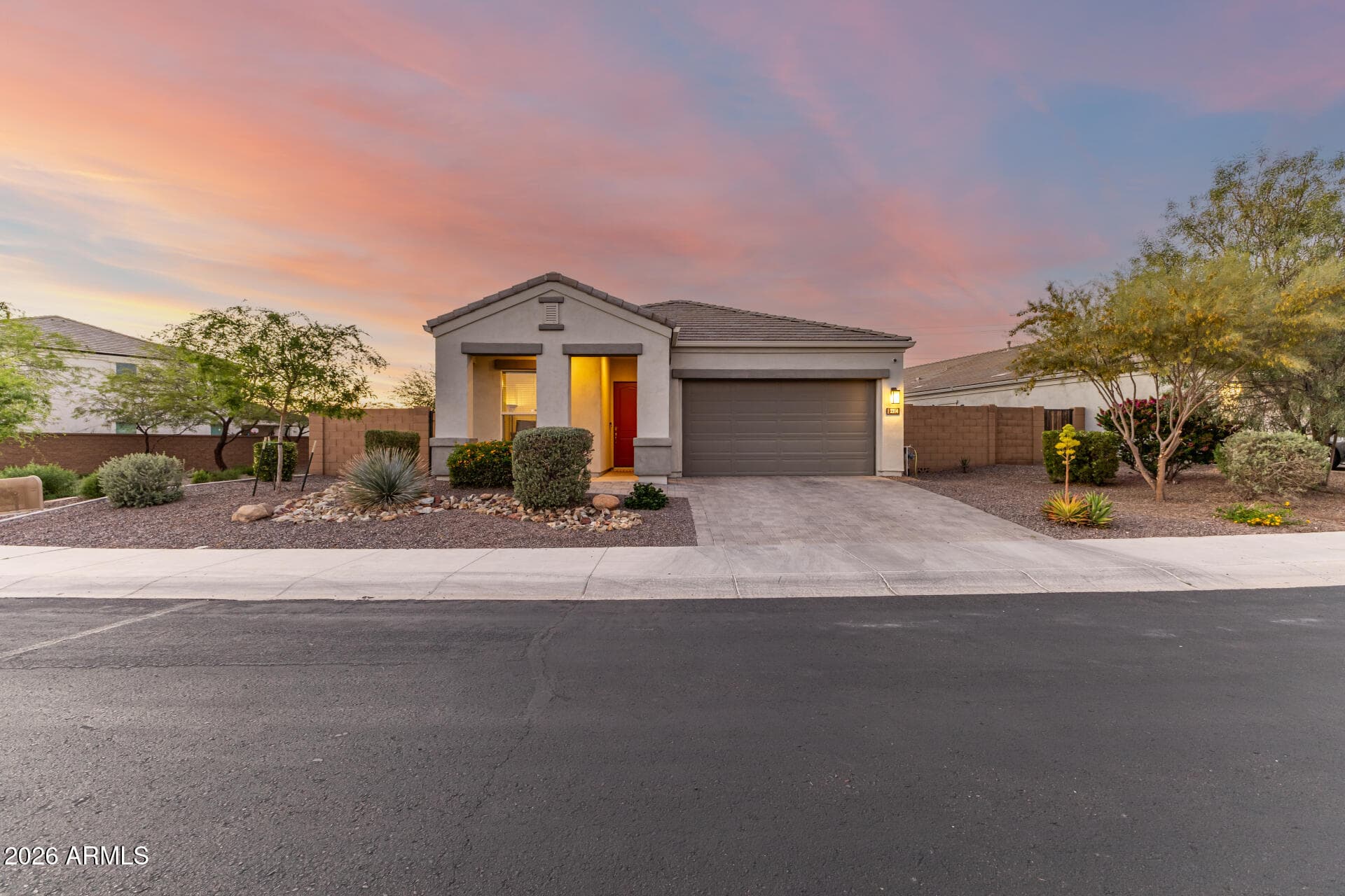 2314 E Questa Dr — photo 1