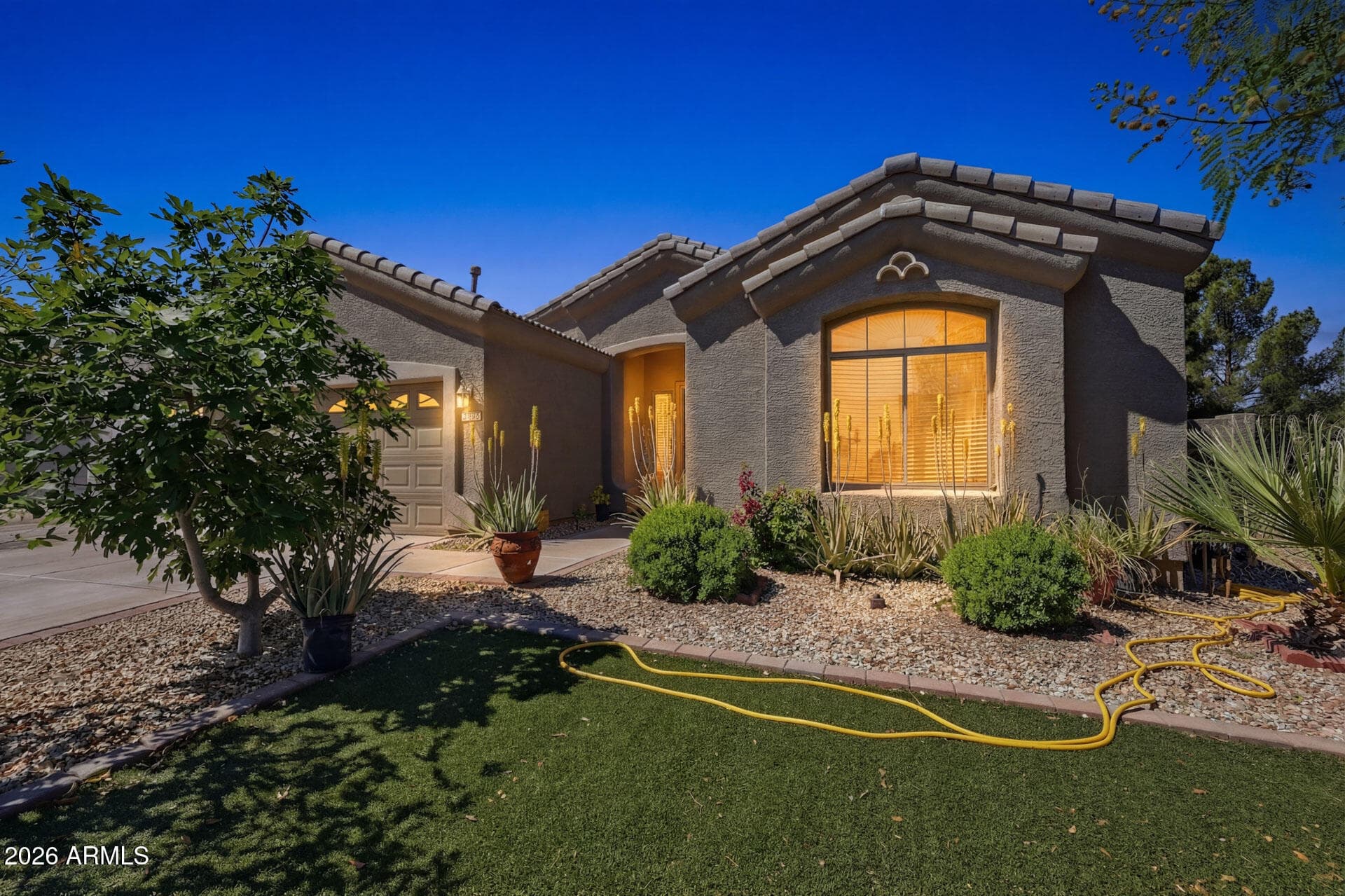 10961 W Chase Ln — photo 1