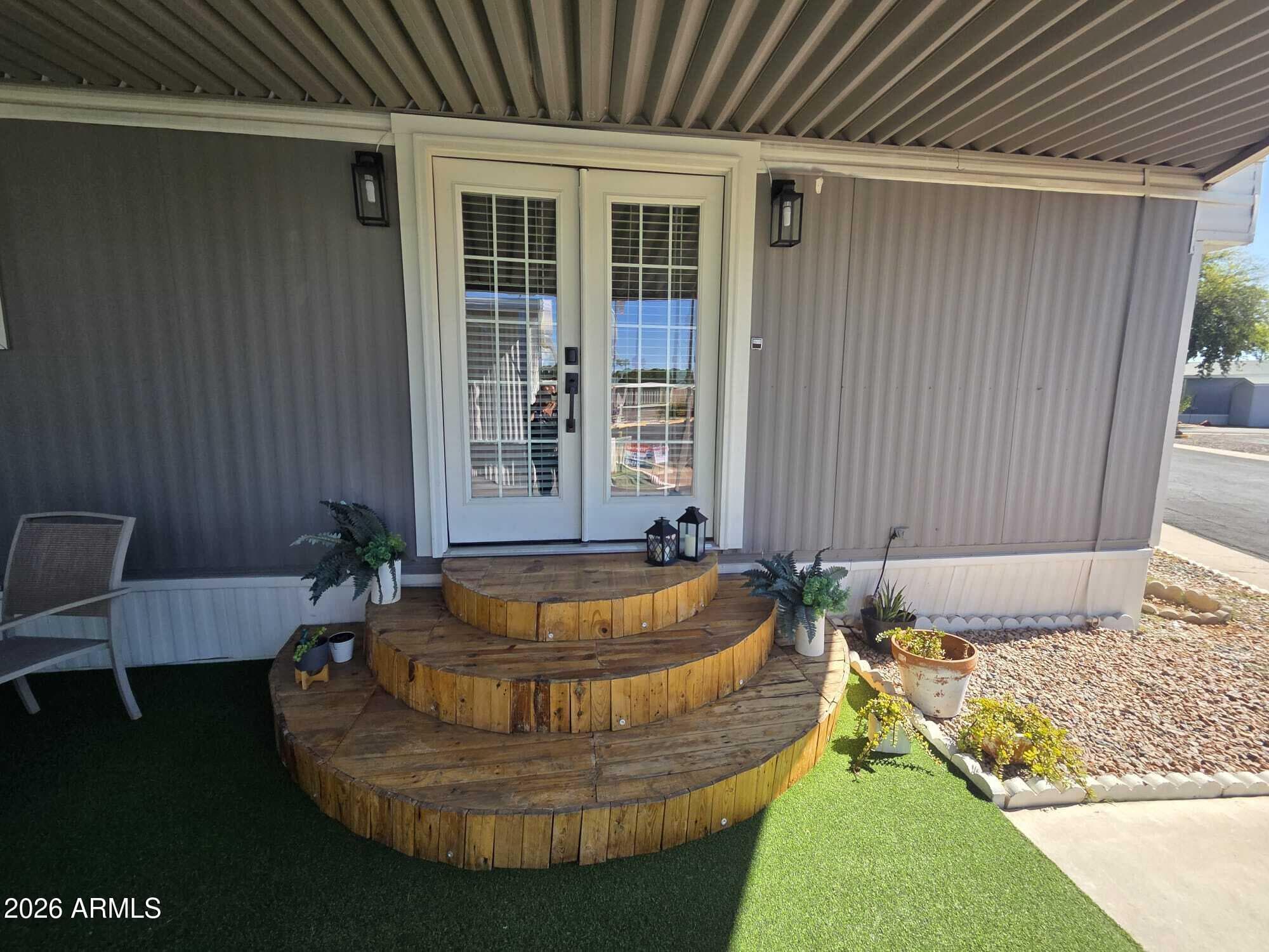 2701 E ALLRED AVE - Photo 4