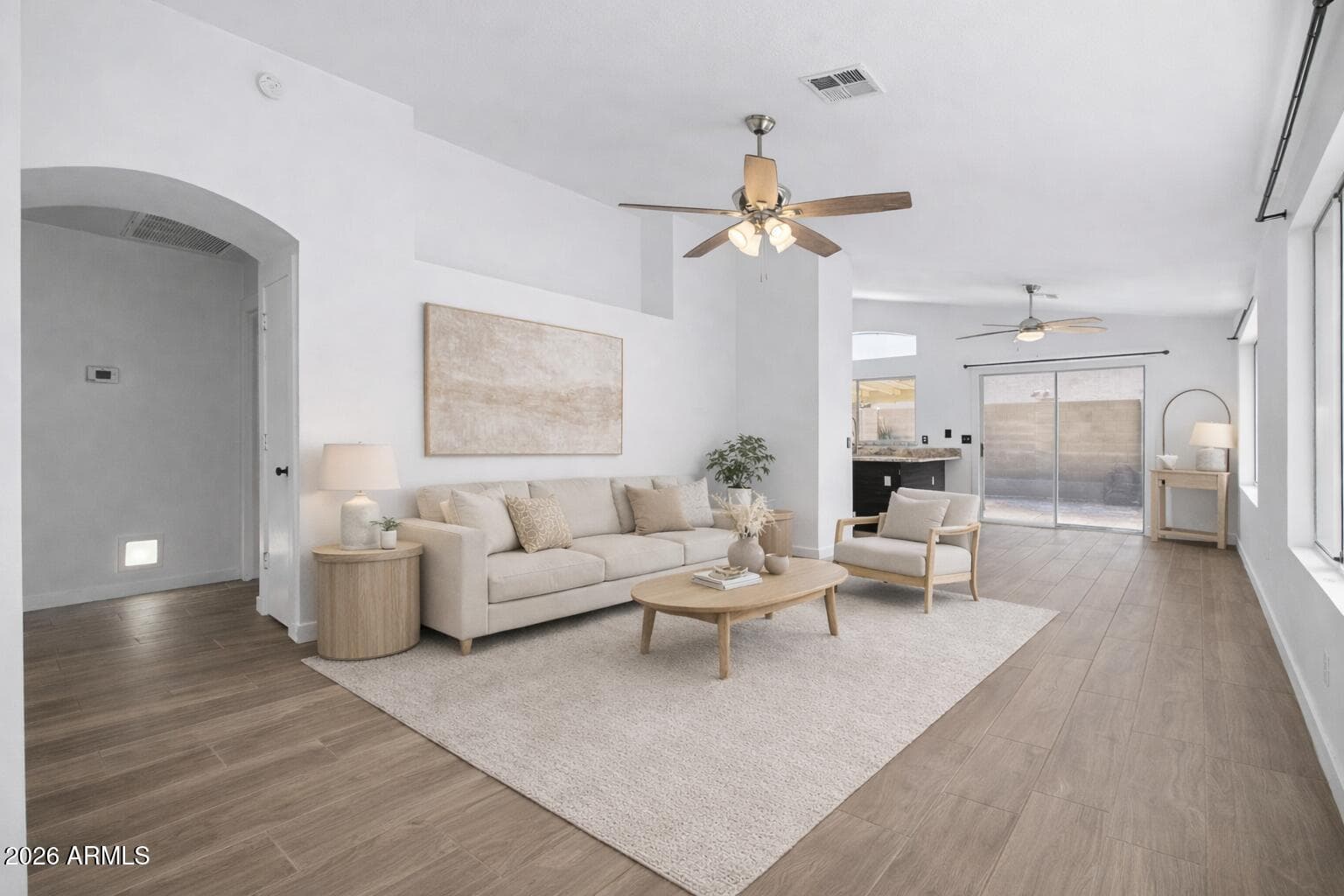 109 W Mohawk Dr — photo 1