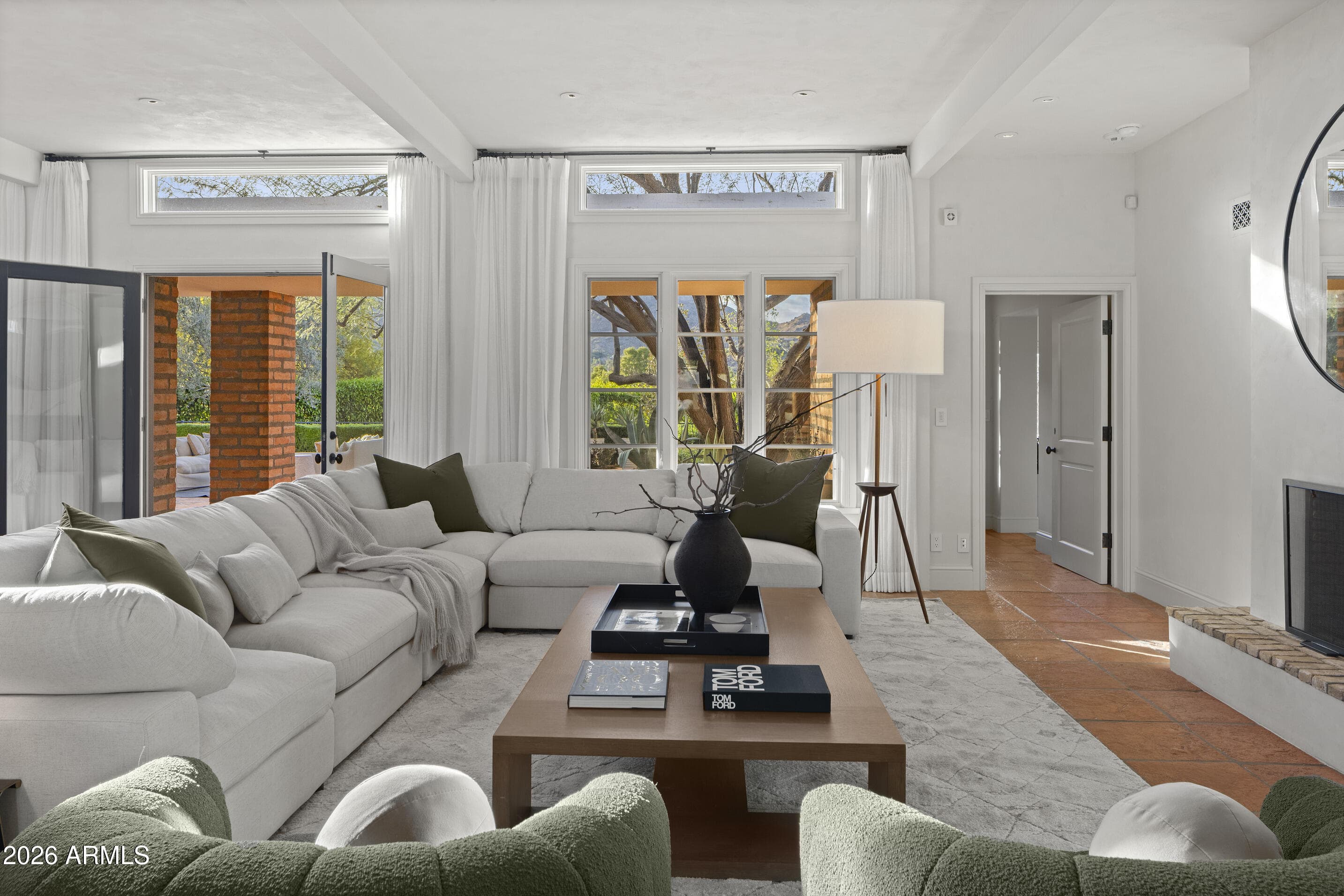 7610 N Shadow Mountain Rd — photo 2