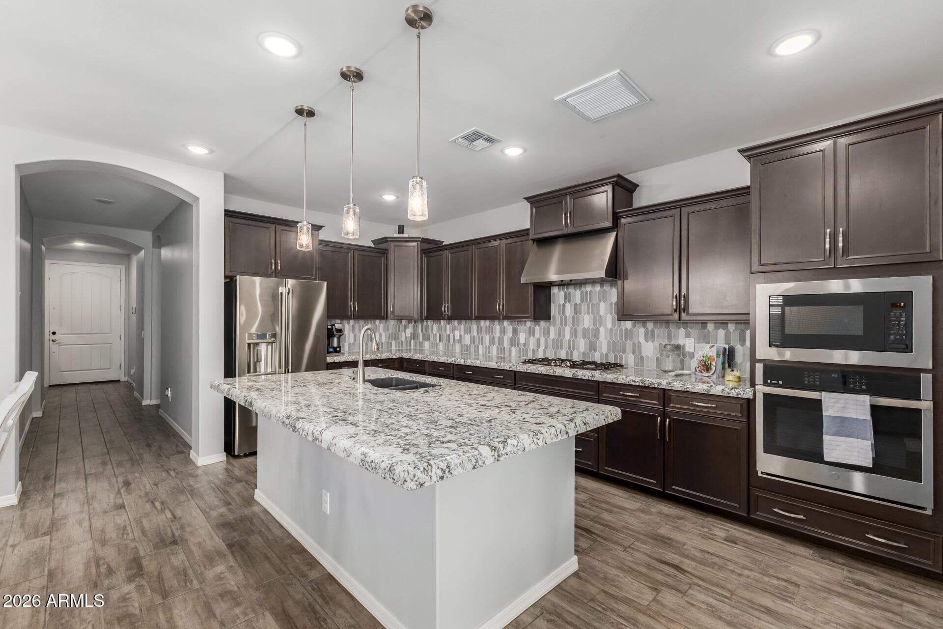 15146 W Pierce St — photo 1