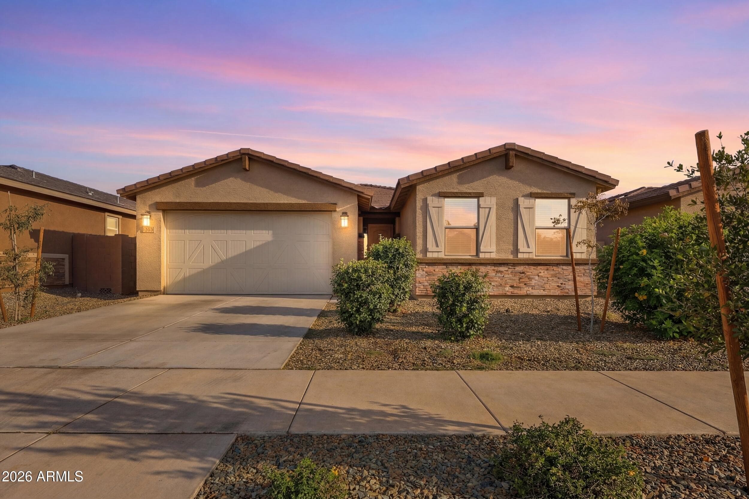15996 W Honeysuckle Dr — photo 1