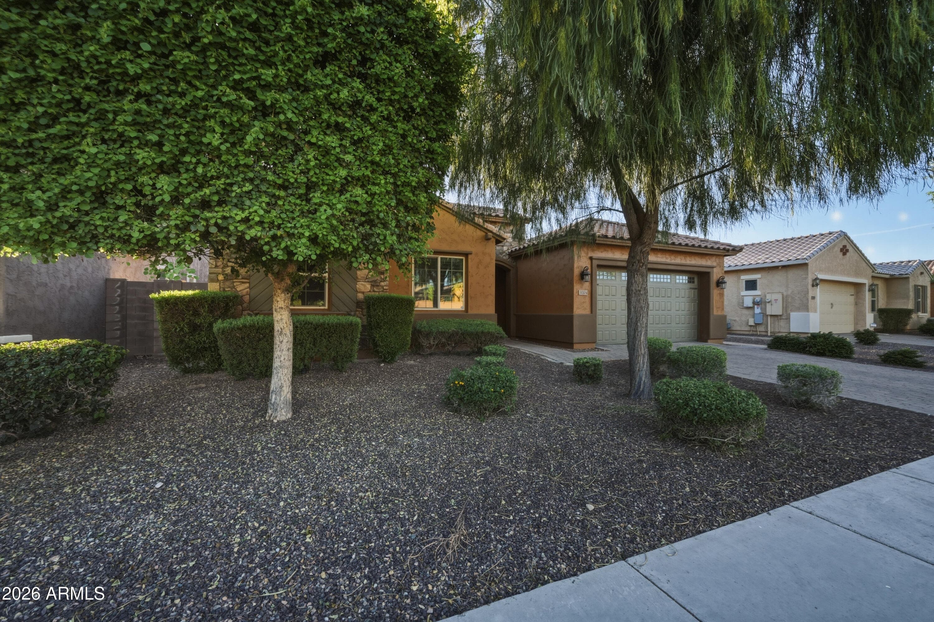 31104 N 26th Glen — photo 2