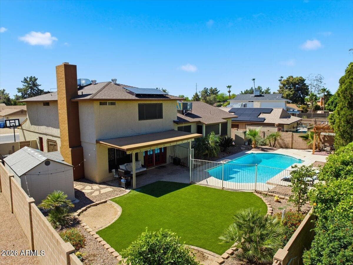 2424 W Redfield Rd — photo 2