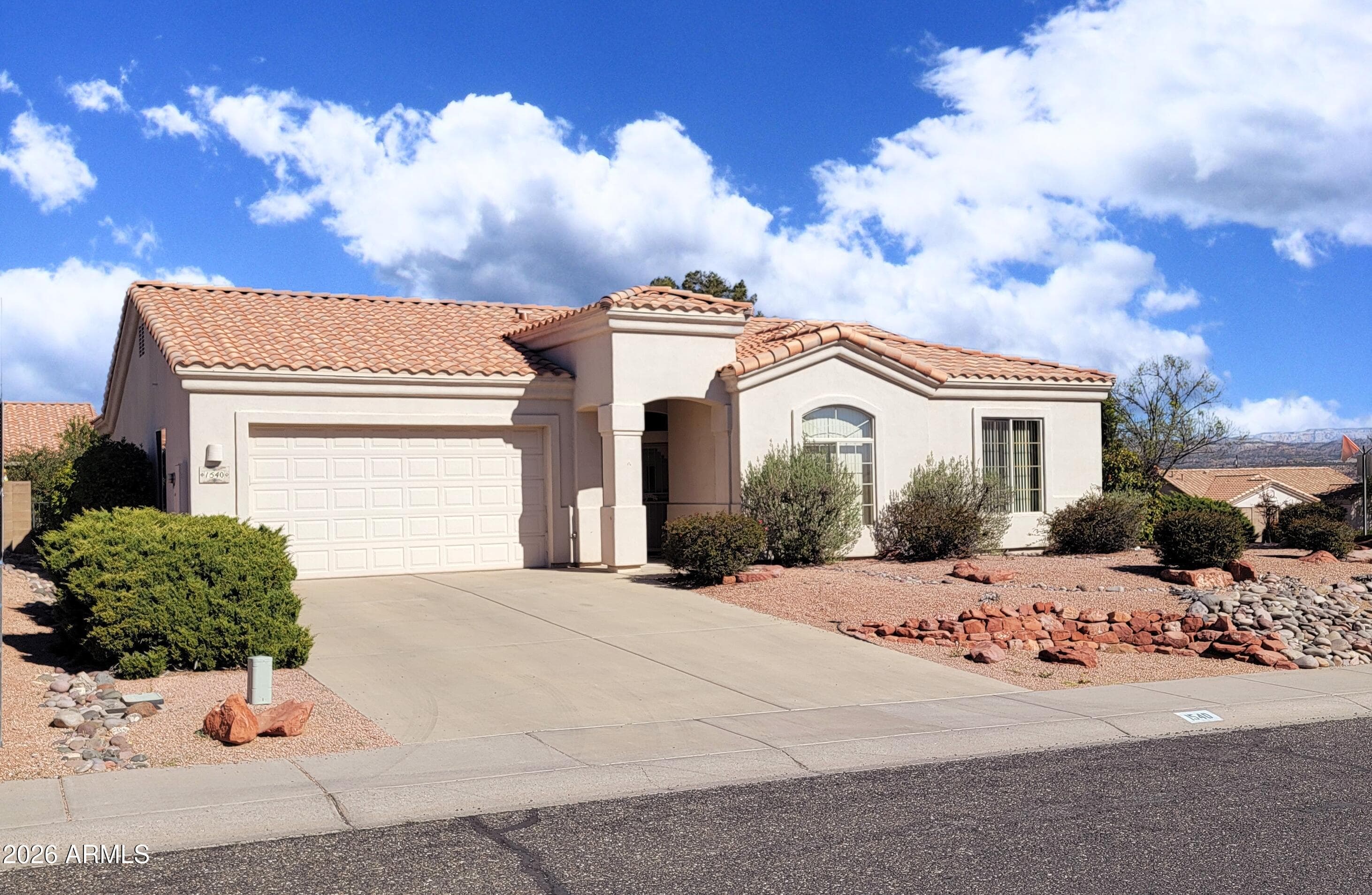 1540 E Crestview Dr — photo 29