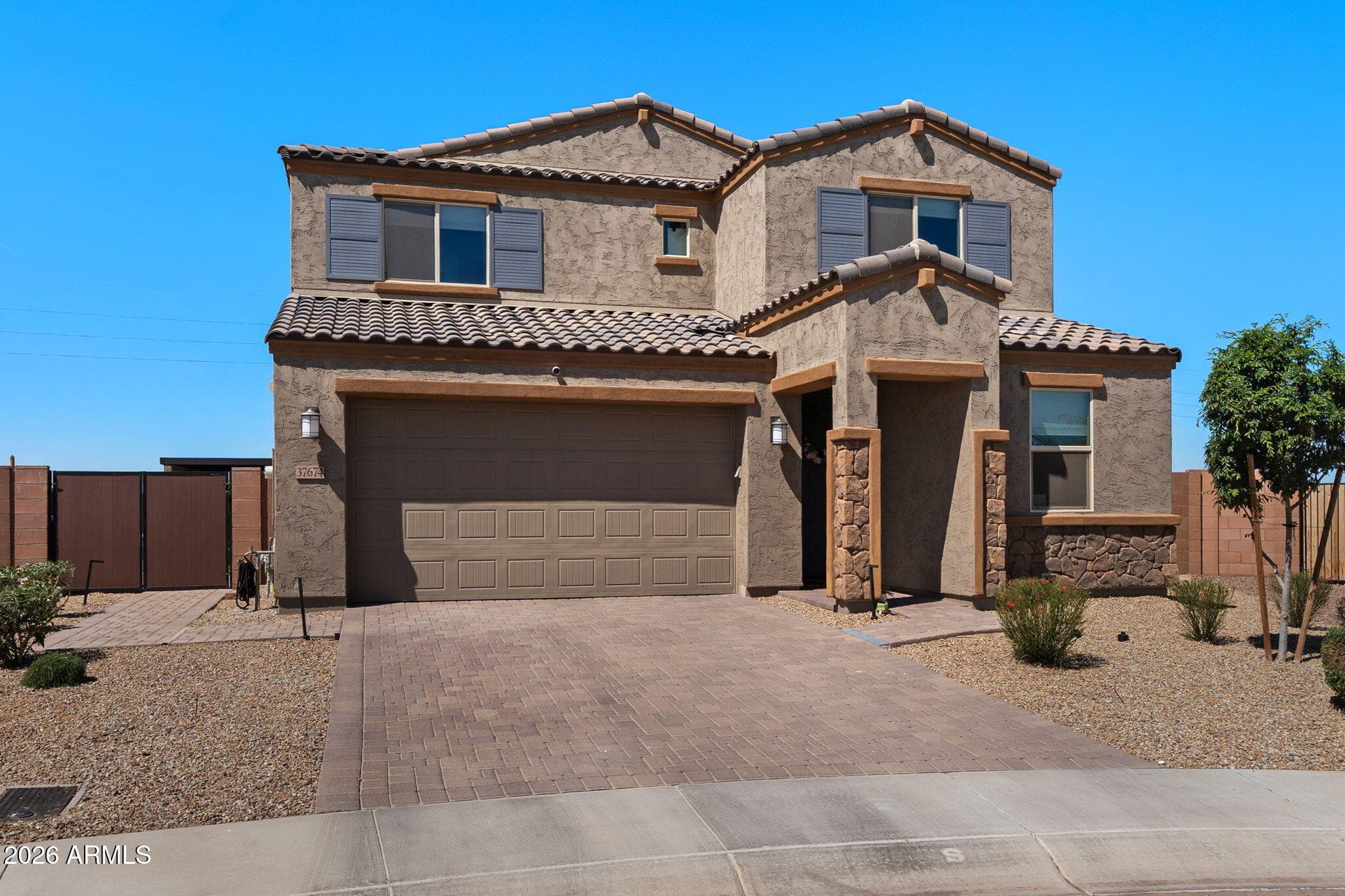 37674 N Bridlewood Ln — photo 1