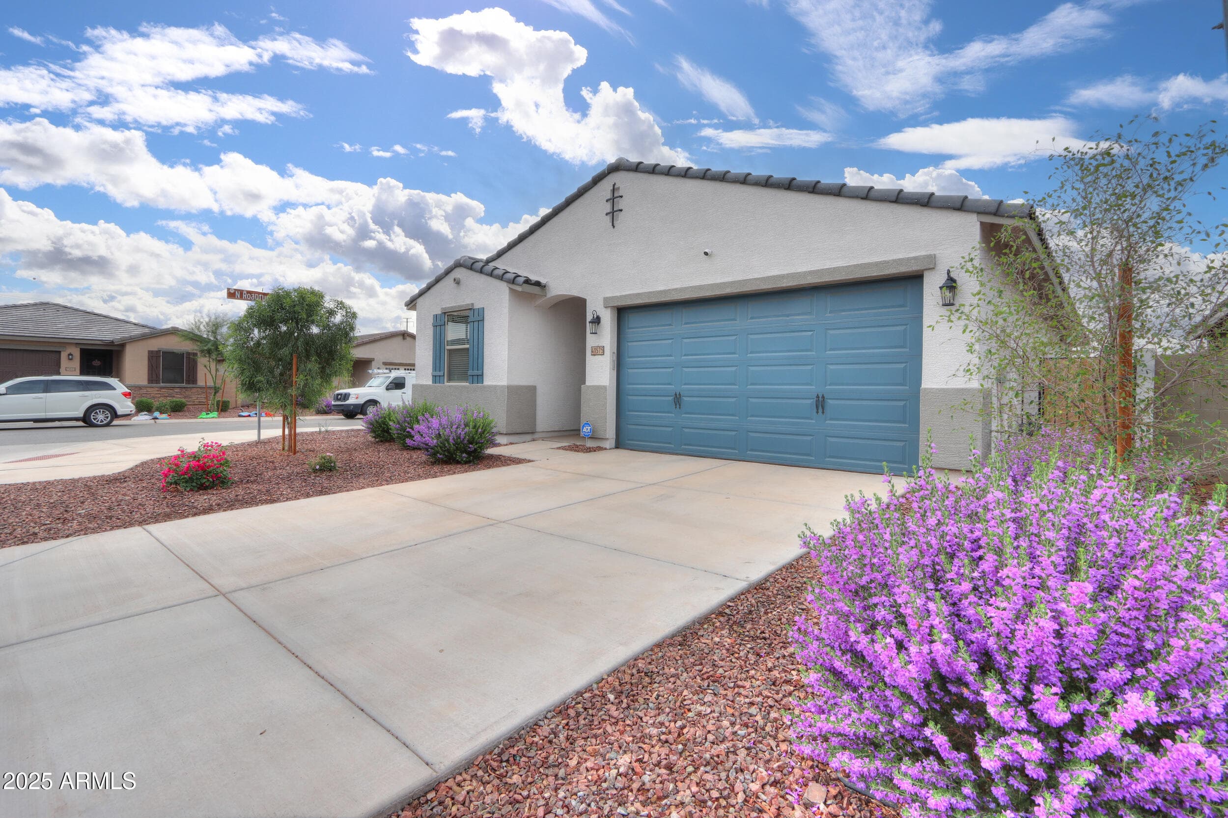 41575 W Saguaro Dr — photo 2