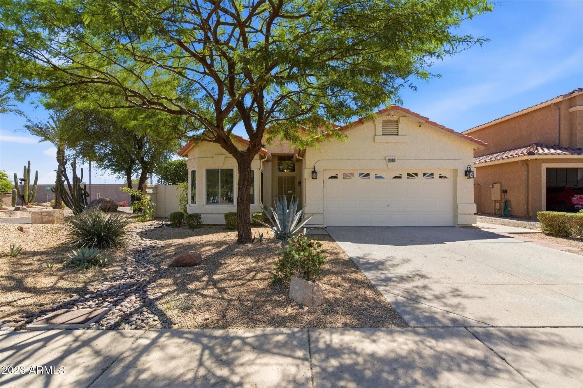 5411 W Pontiac Dr — photo 1