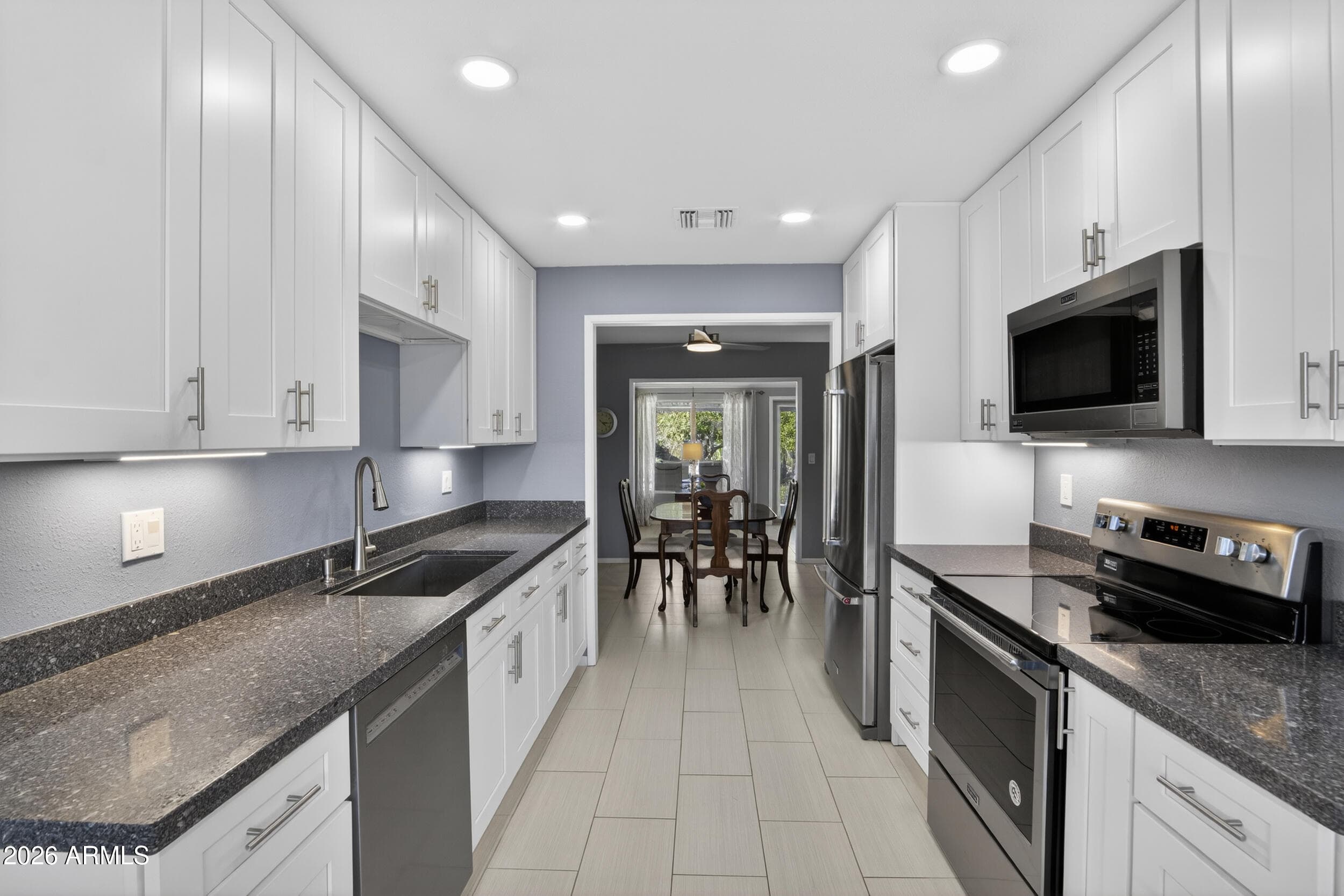 10939 W Roundelay Circle — photo 1