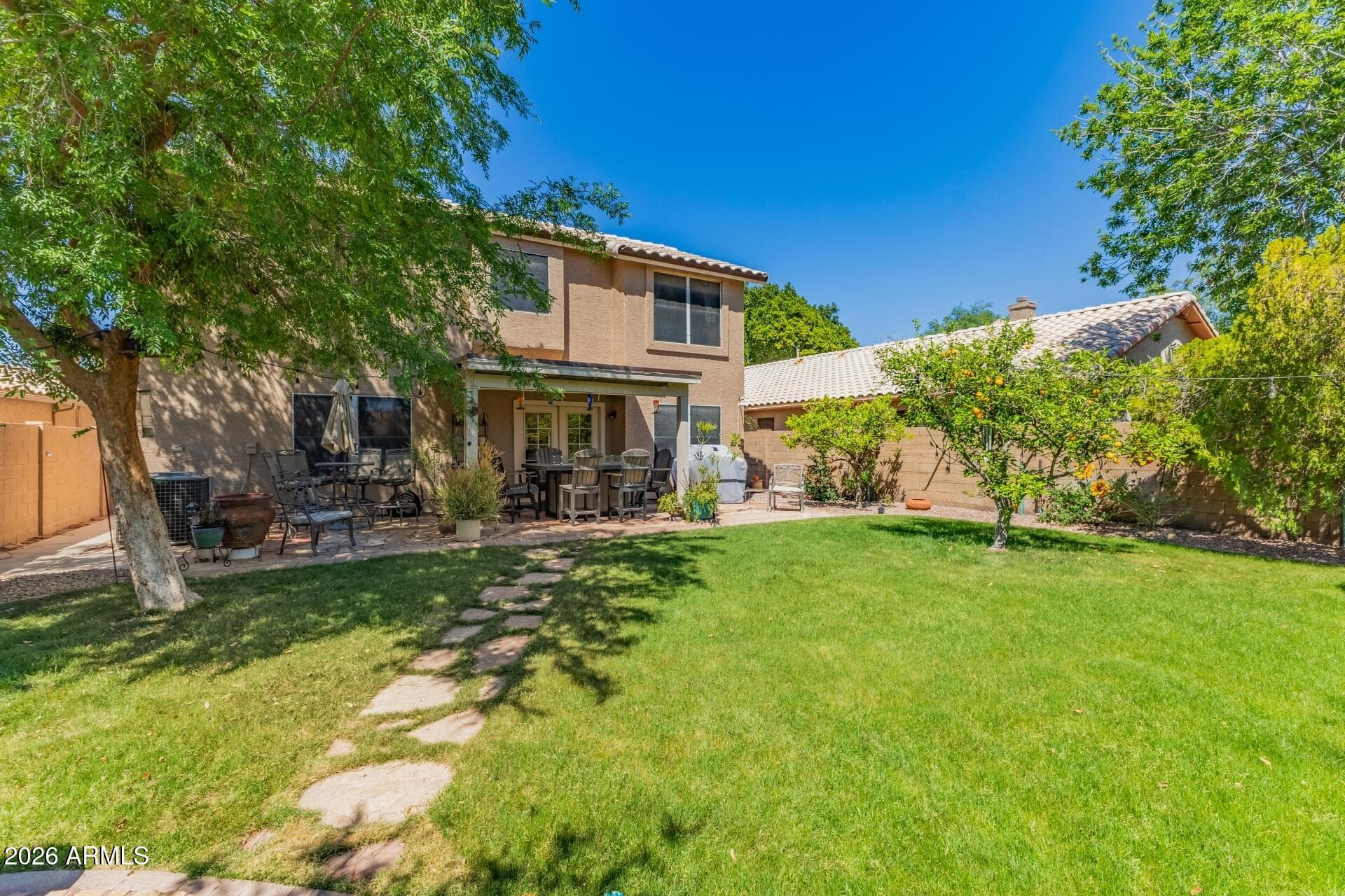 1495 E Cheyenne St — photo 2