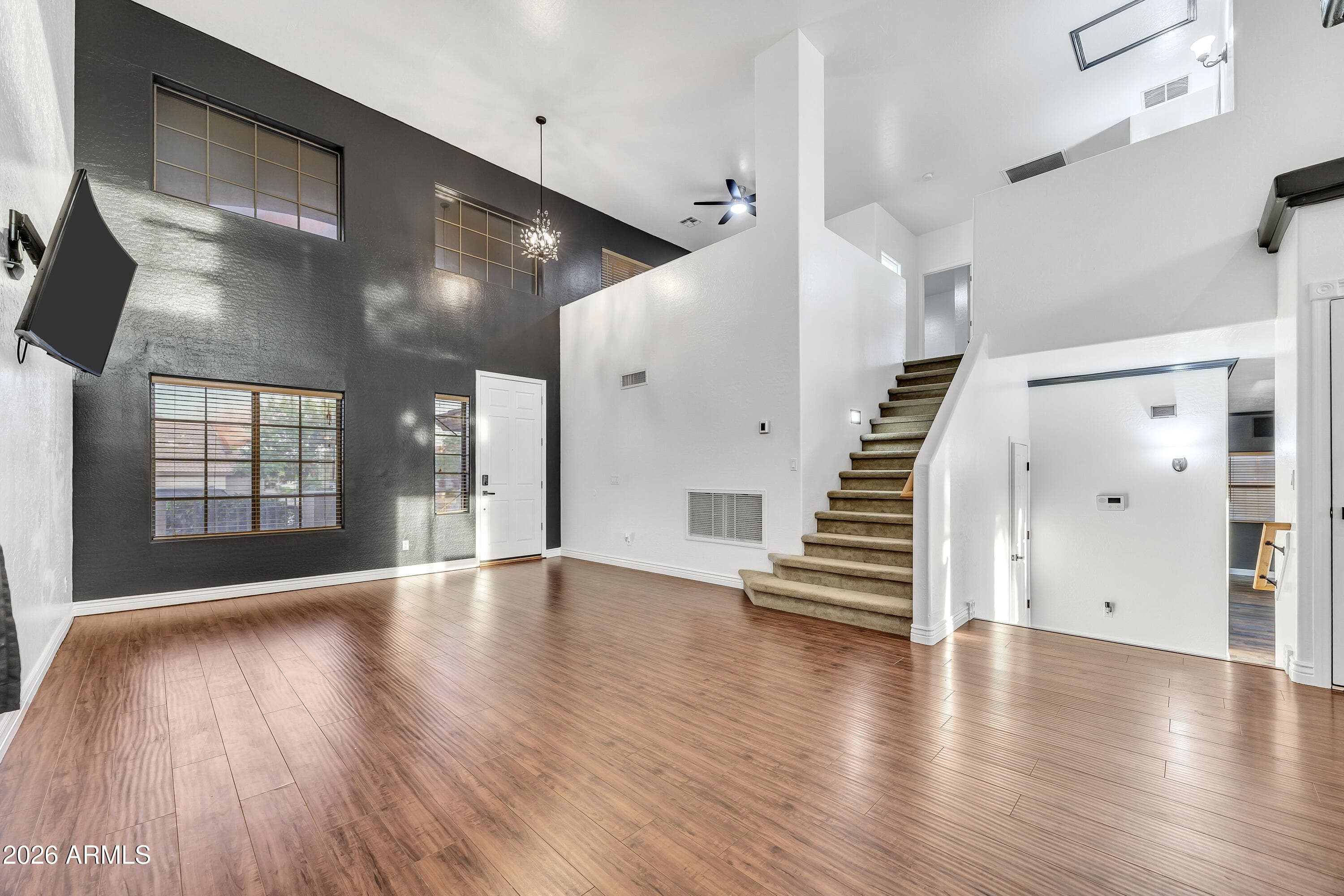 3102 N 127th Ln — photo 2