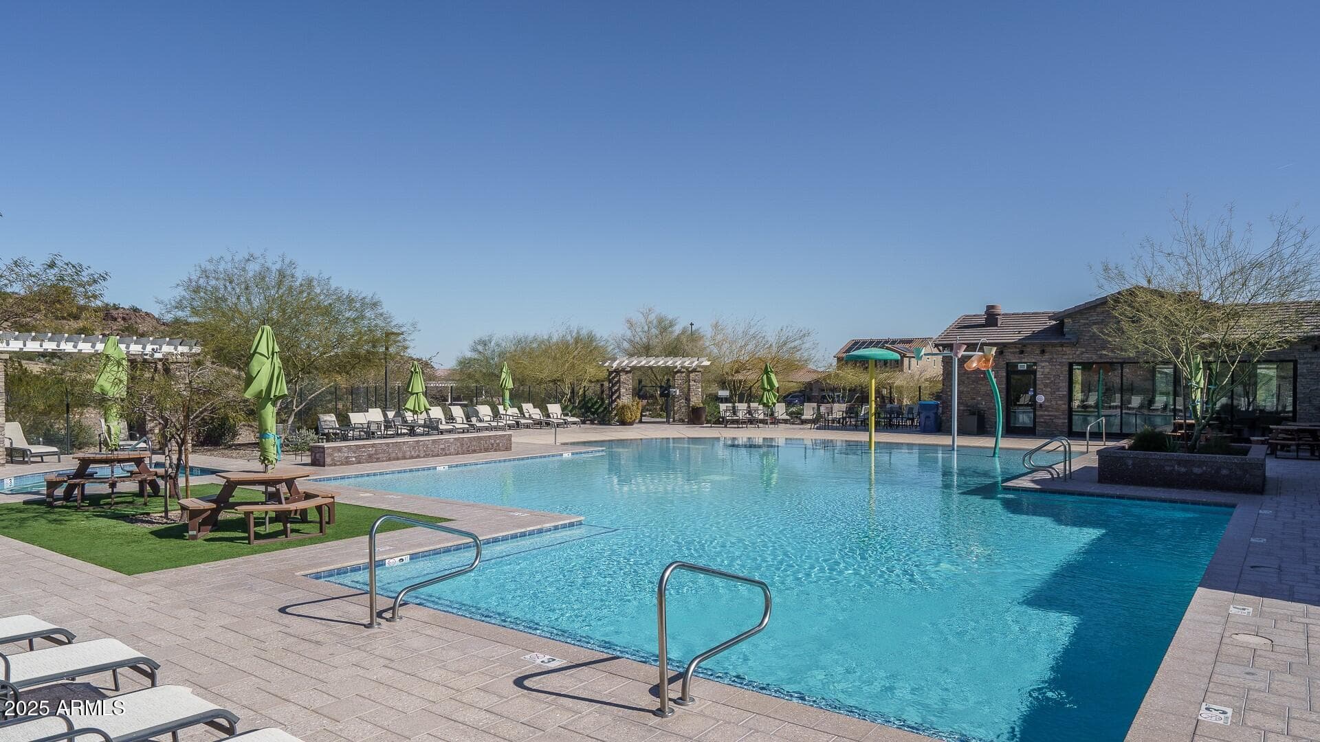21305 W EDGEMONT AVE - See more photos