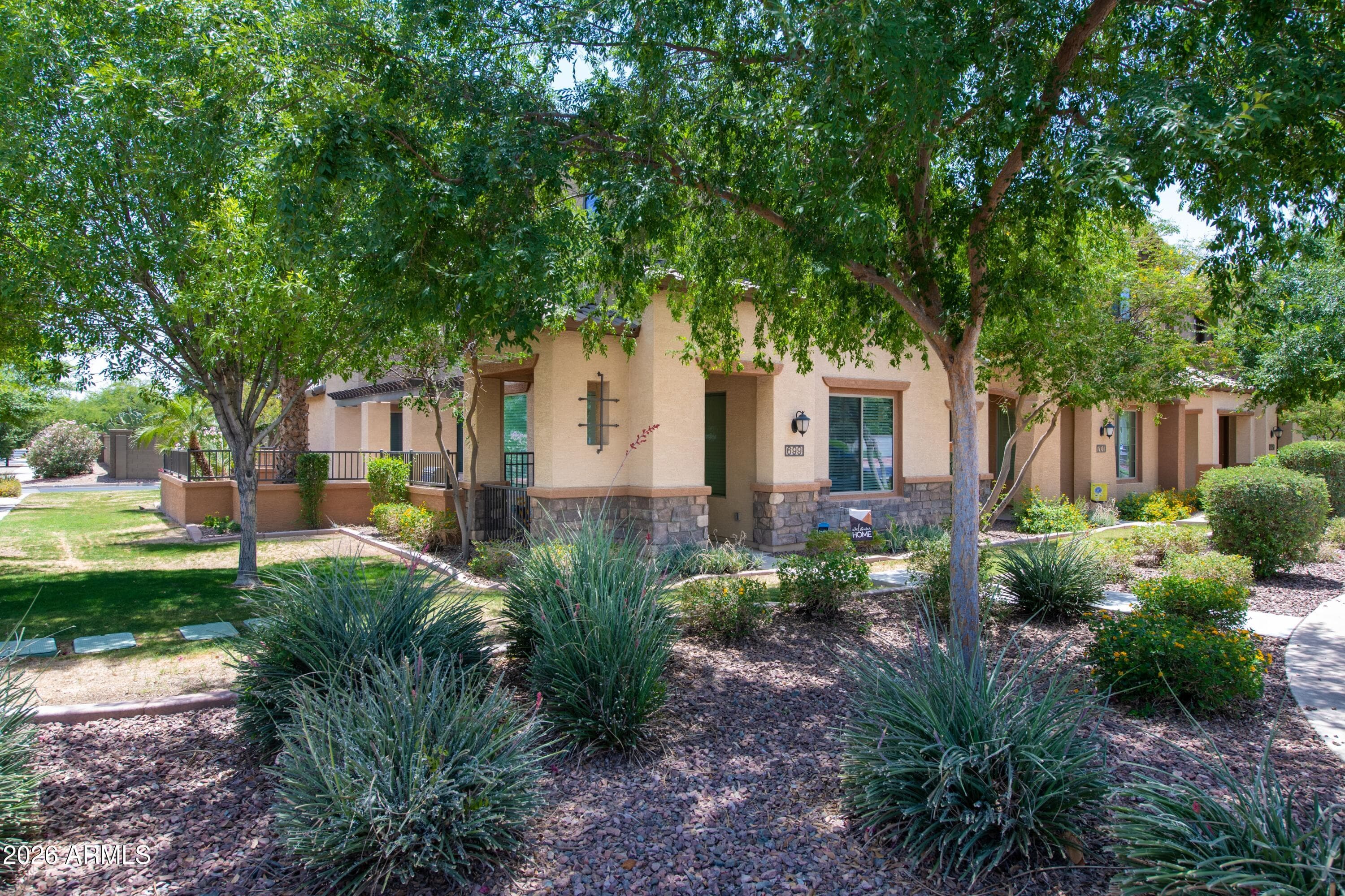 699 W Village Parkway — photo 2