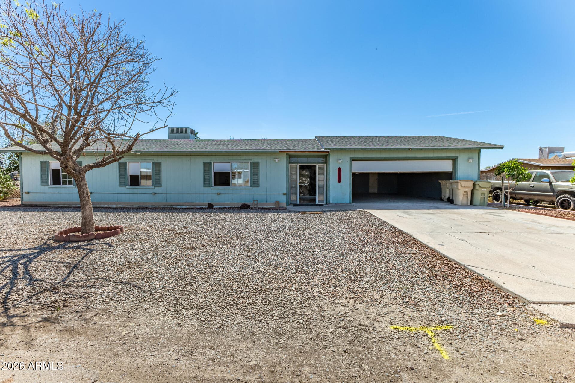 6831 W Mary Jane Ln — photo 2