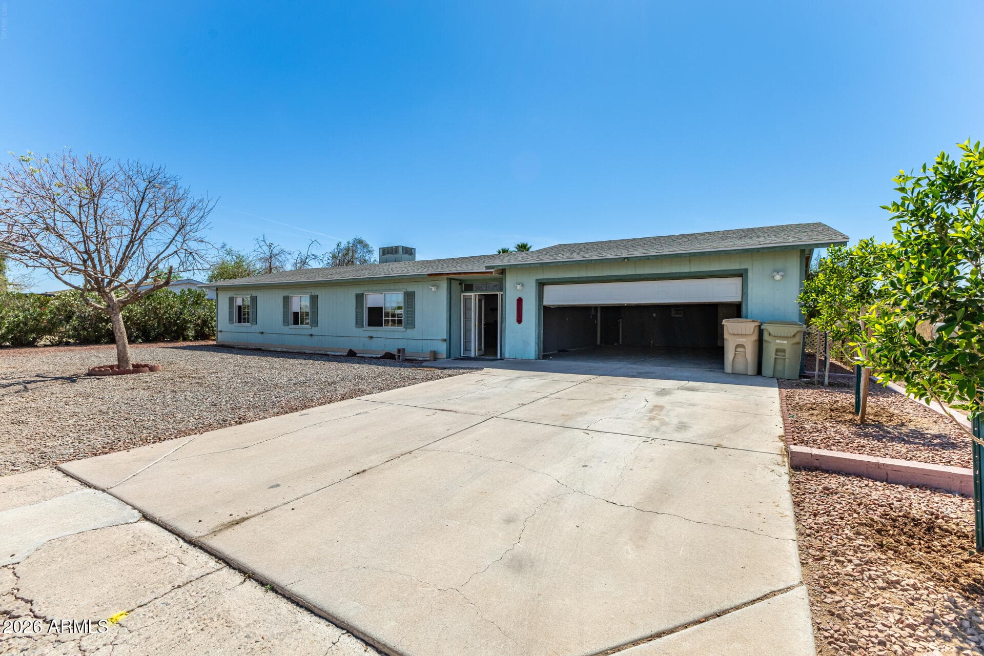 6831 W Mary Jane Ln — photo 1