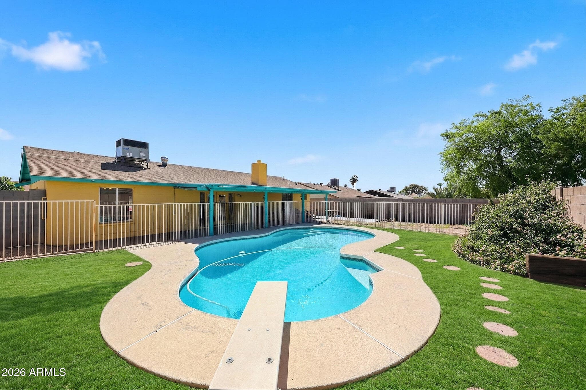 3916 W Wood Dr — photo 1