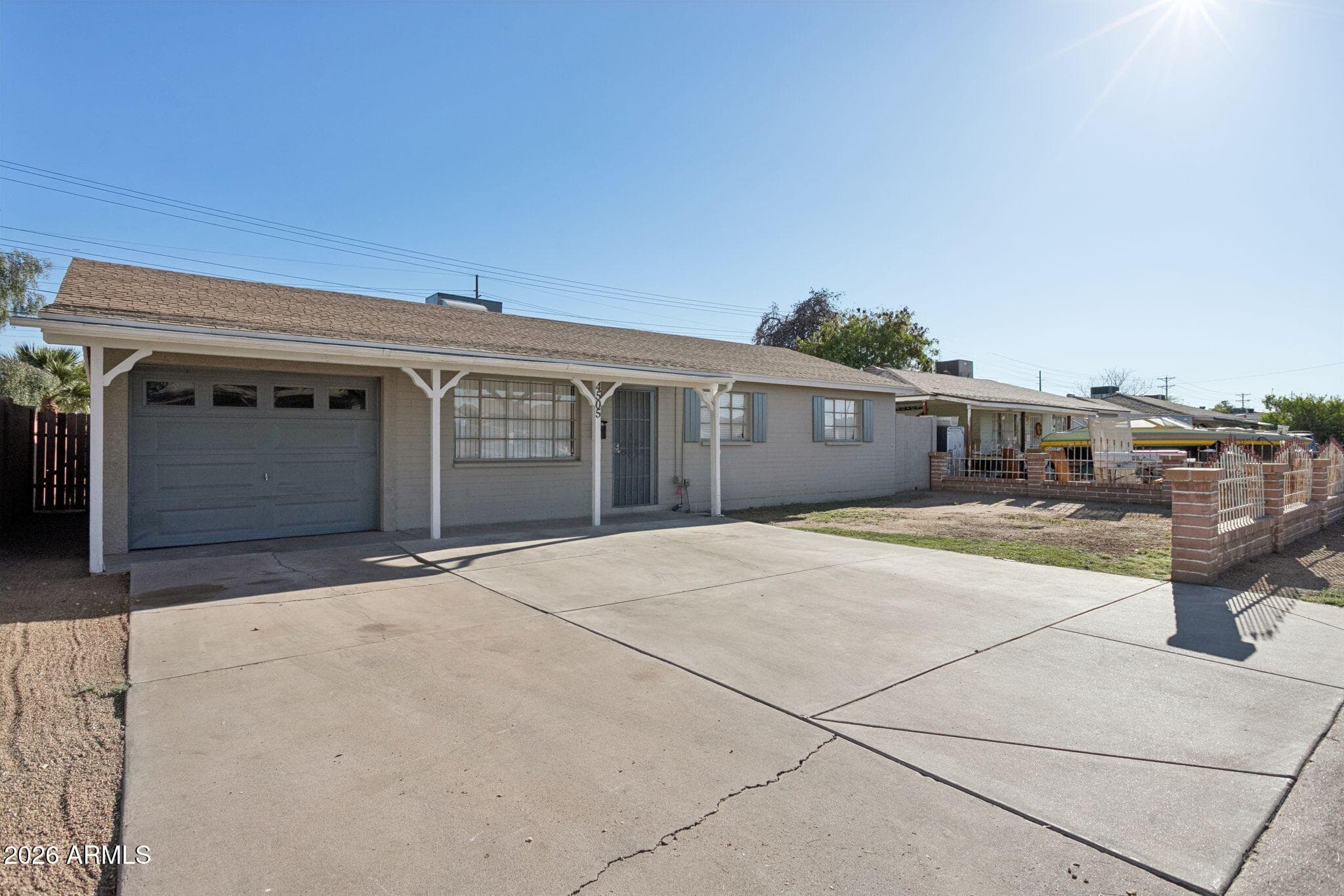 4505 W Crittenden Ln — photo 2