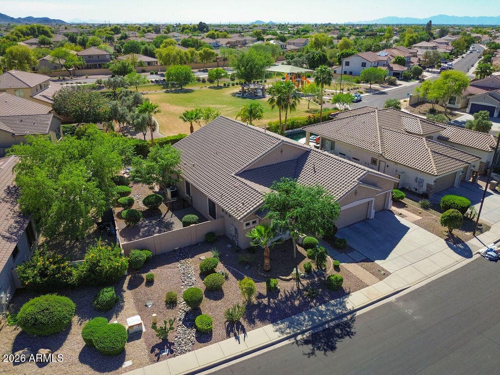 6738 S Rachael Way — photo 2