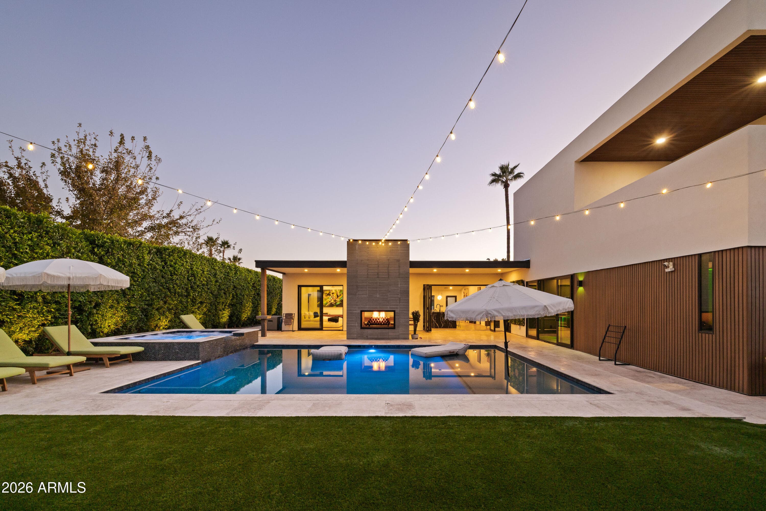 4334 E Lewis Ave — photo 2