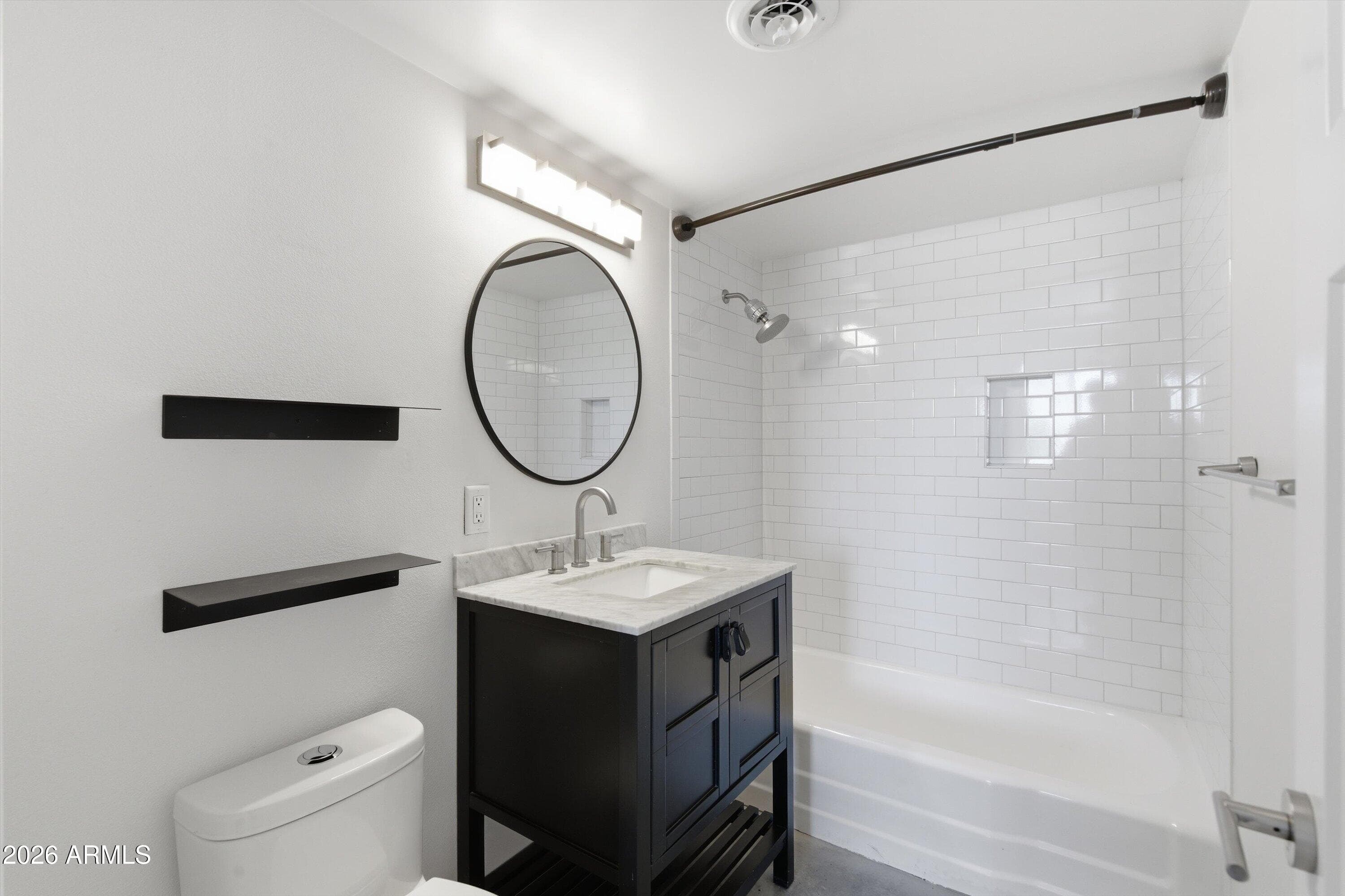 334 W MEDLOCK DR - See more photos