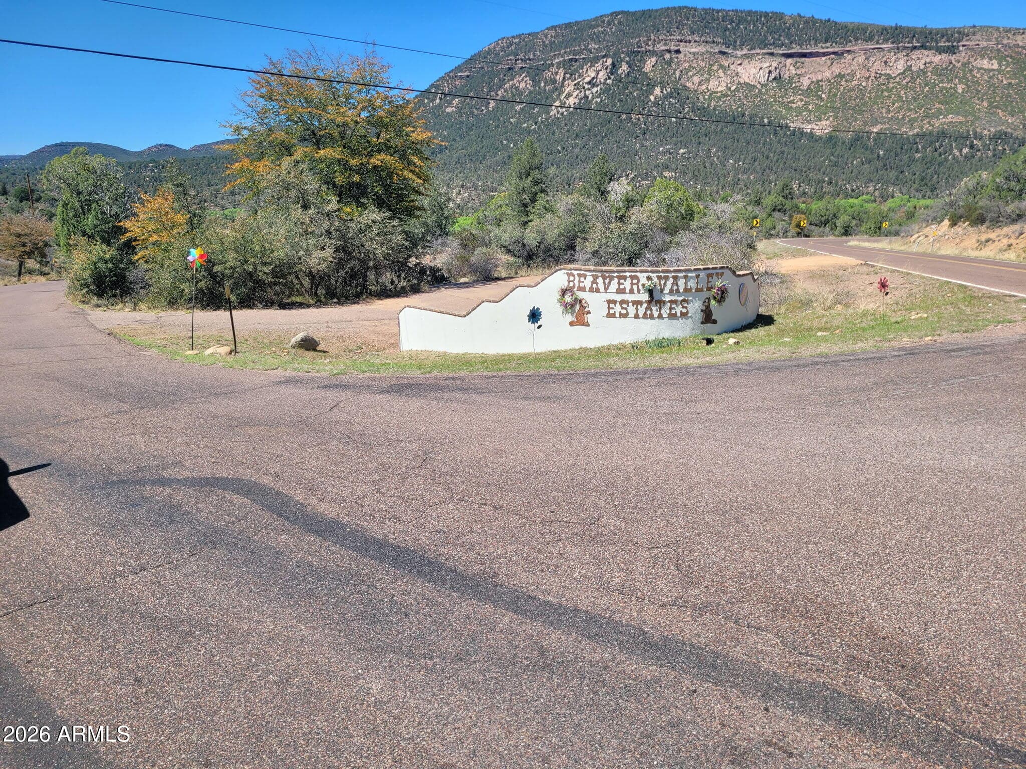 560 N Javelina Rd — photo 1