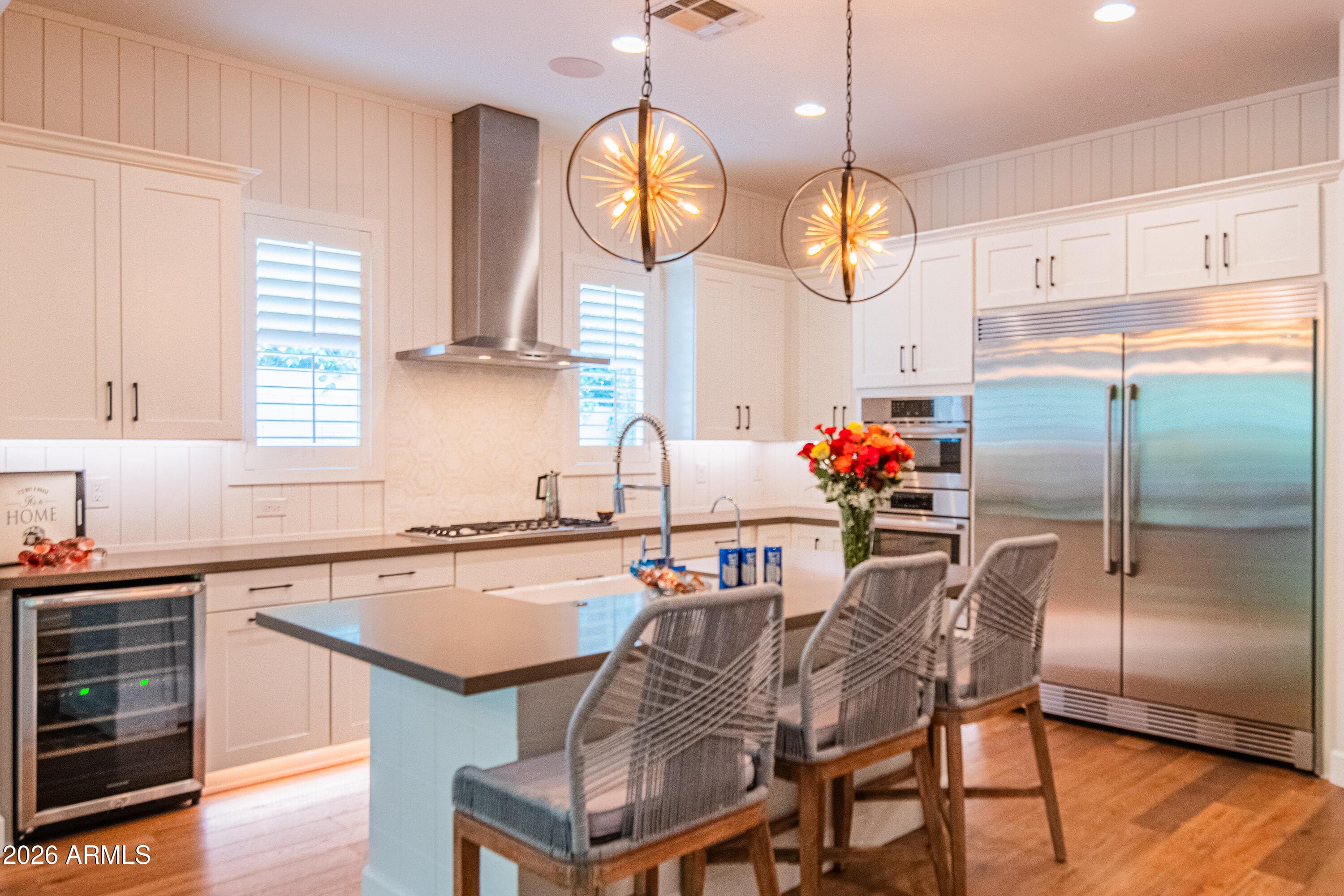 3850 E Crittenden Ln — photo 2