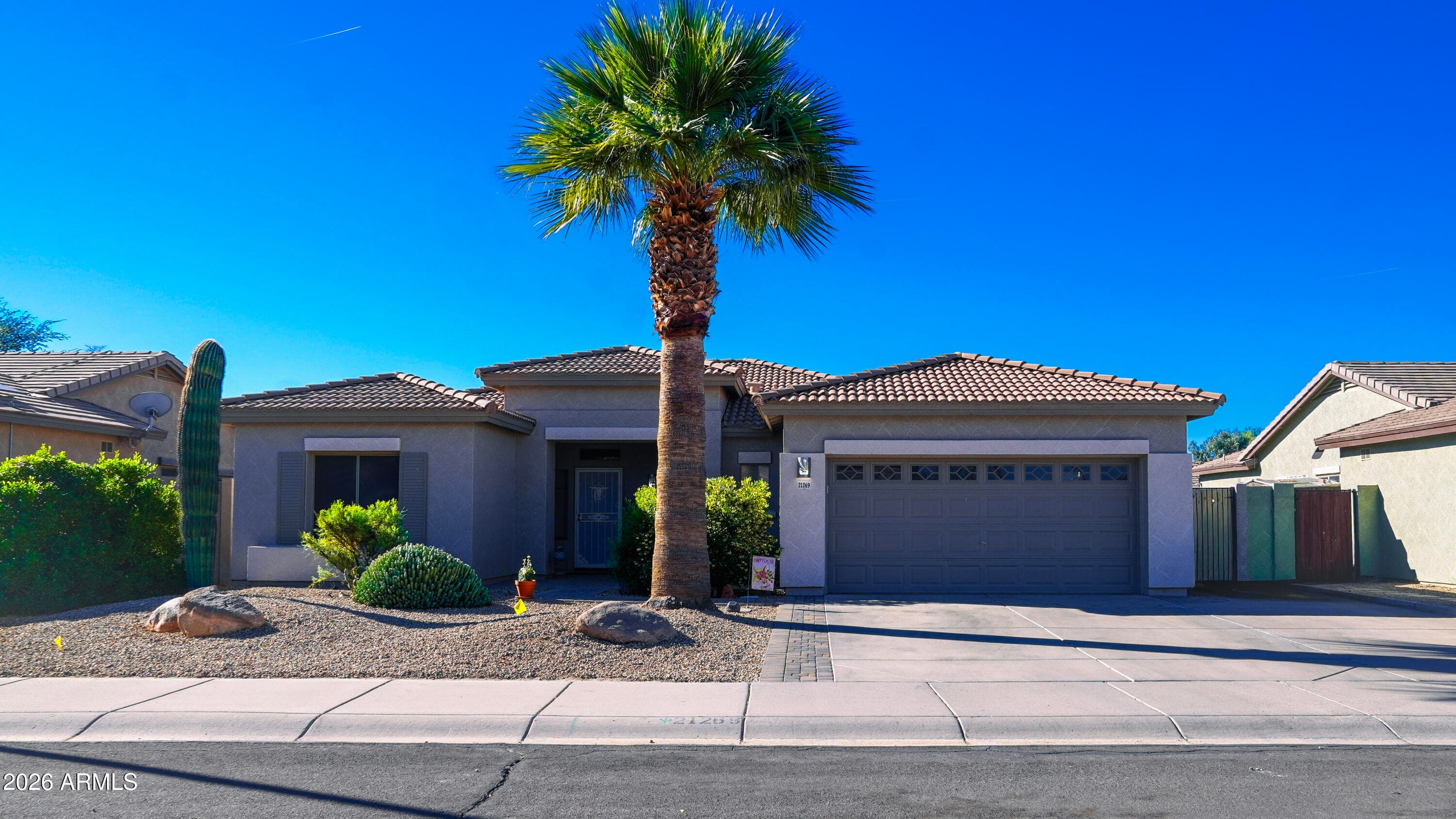 21269 E Roundup Way — photo 1