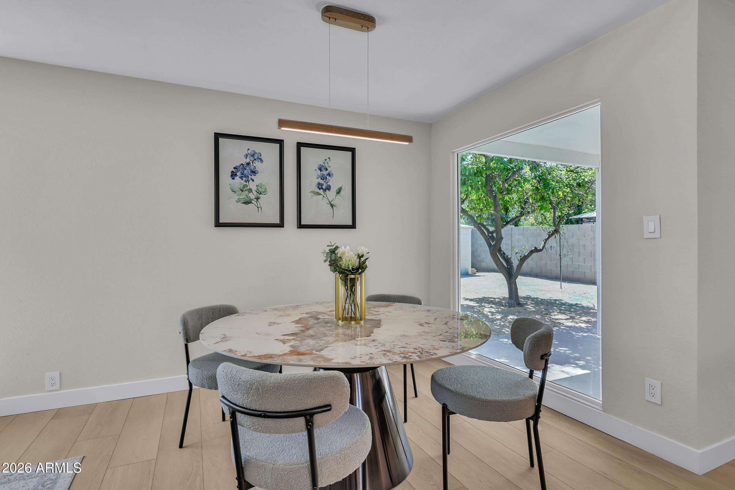 2647 W Onza Ave — photo 2