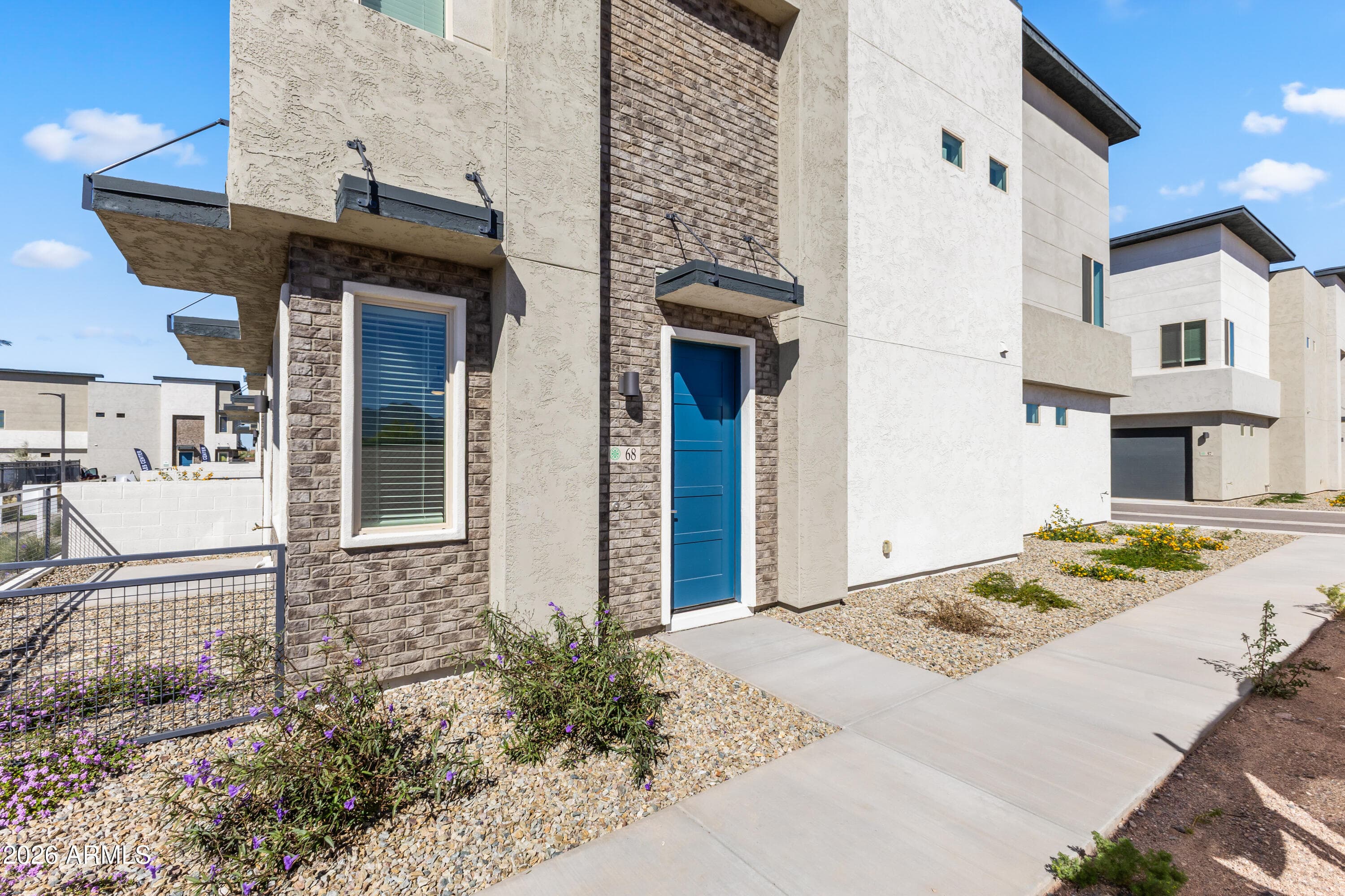 651 N Ironwood Dr 68 — photo 1