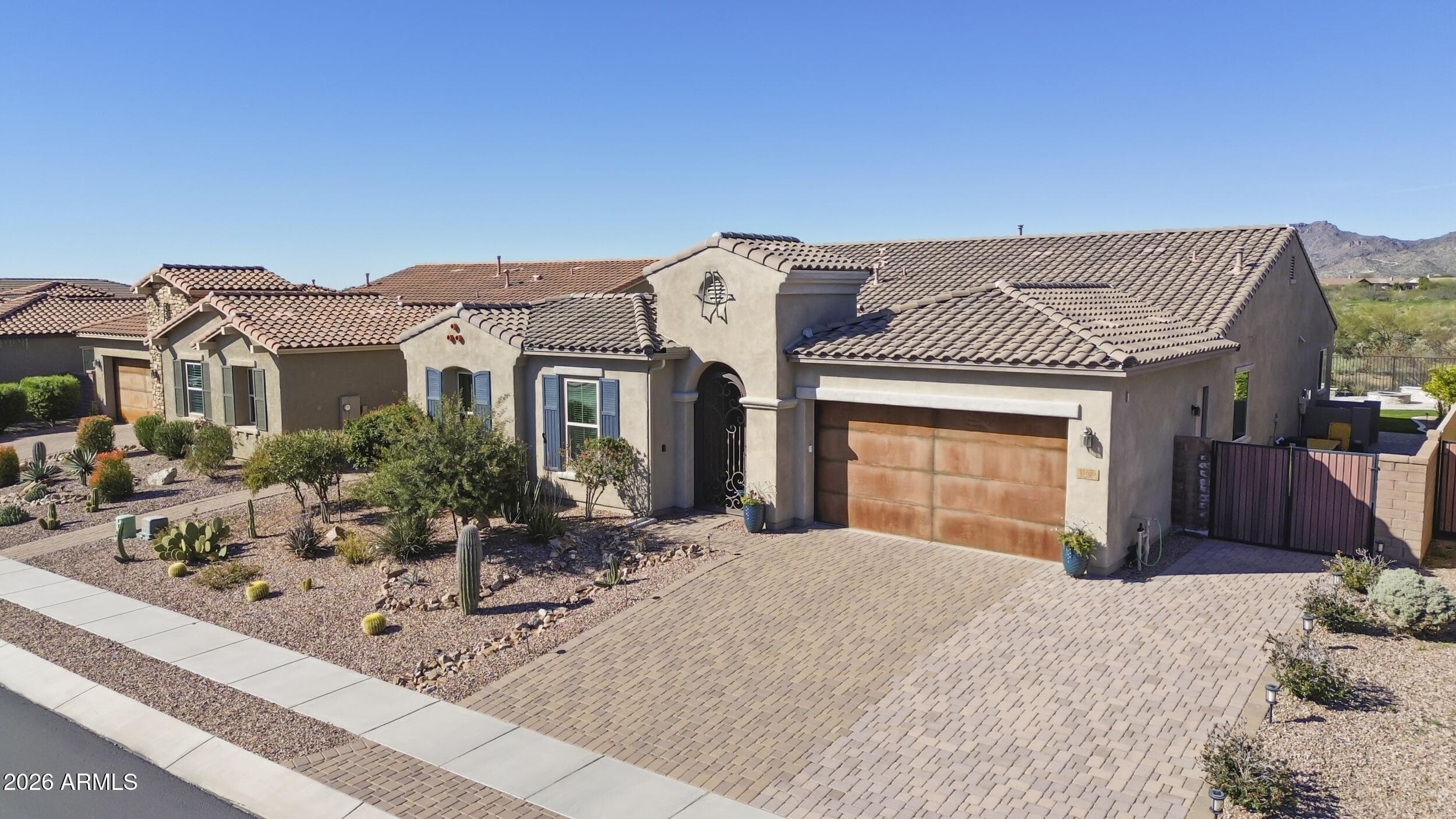 13655 N Meadowhawk Ln — photo 2