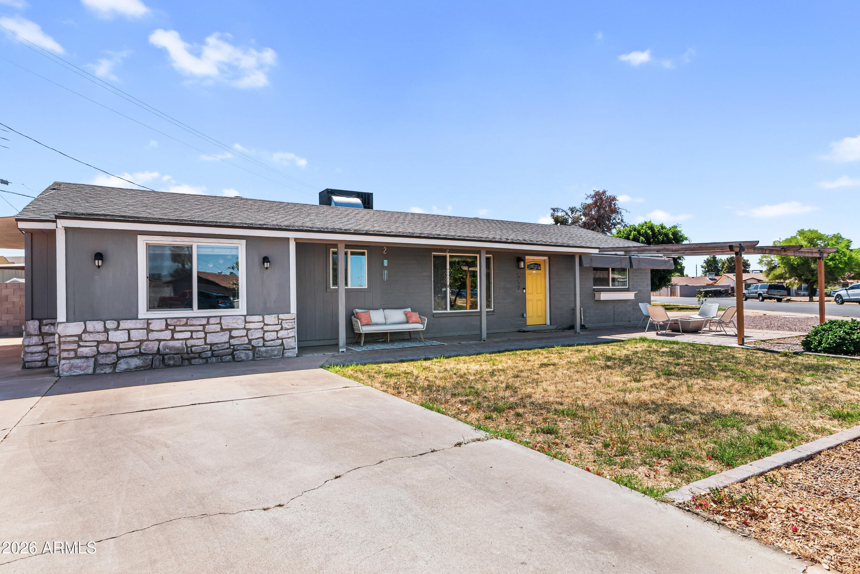 557 N Standage -- — photo 1