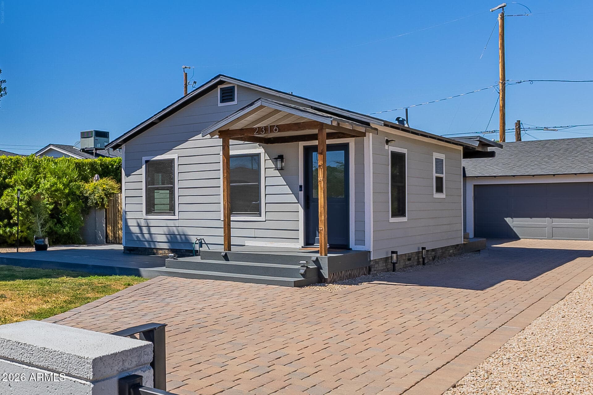 2316 N Mitchell St — photo 2