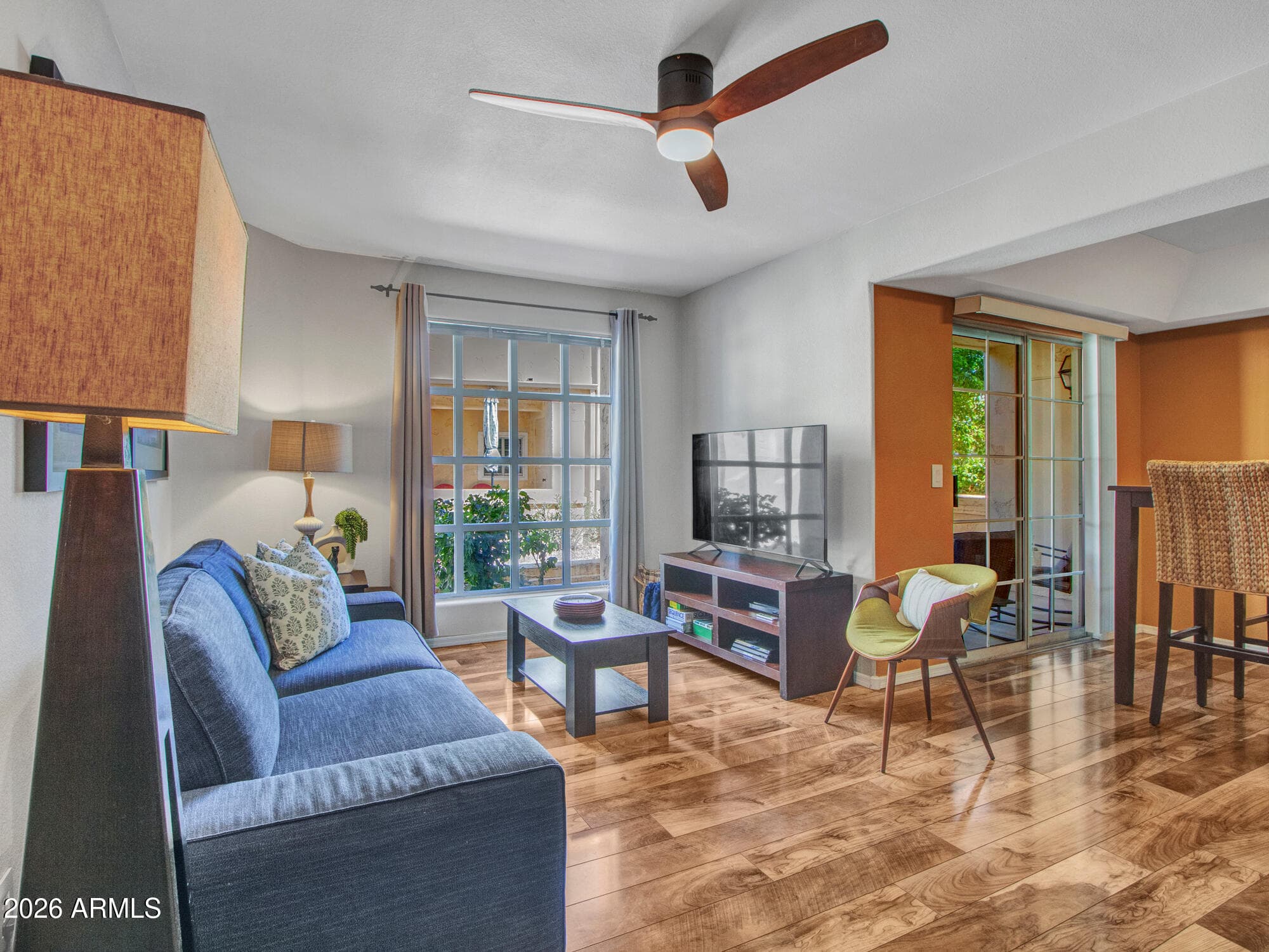 1333 E MORTEN AVE - Photo 5
