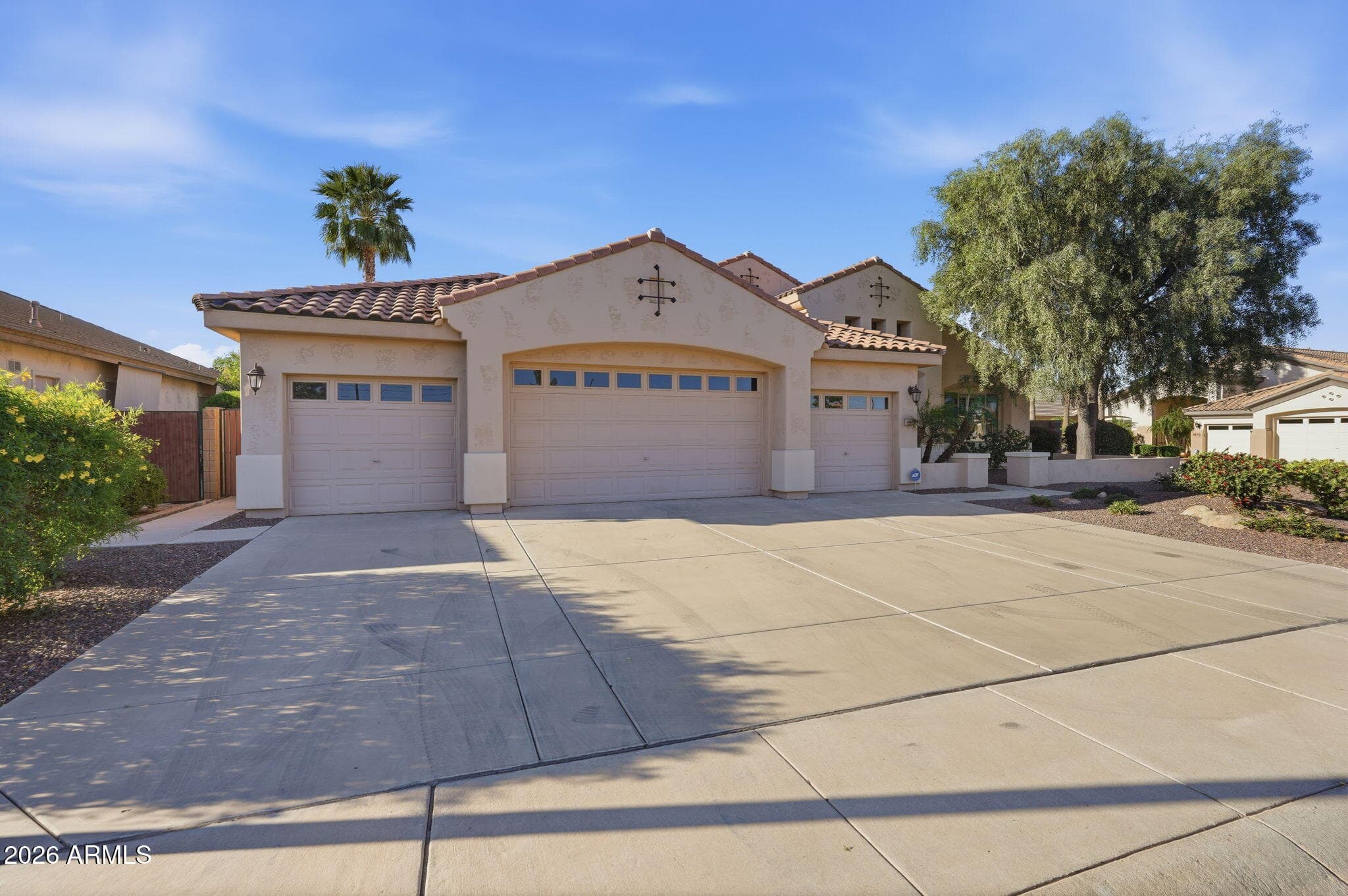 12815 W Campina Dr — photo 2