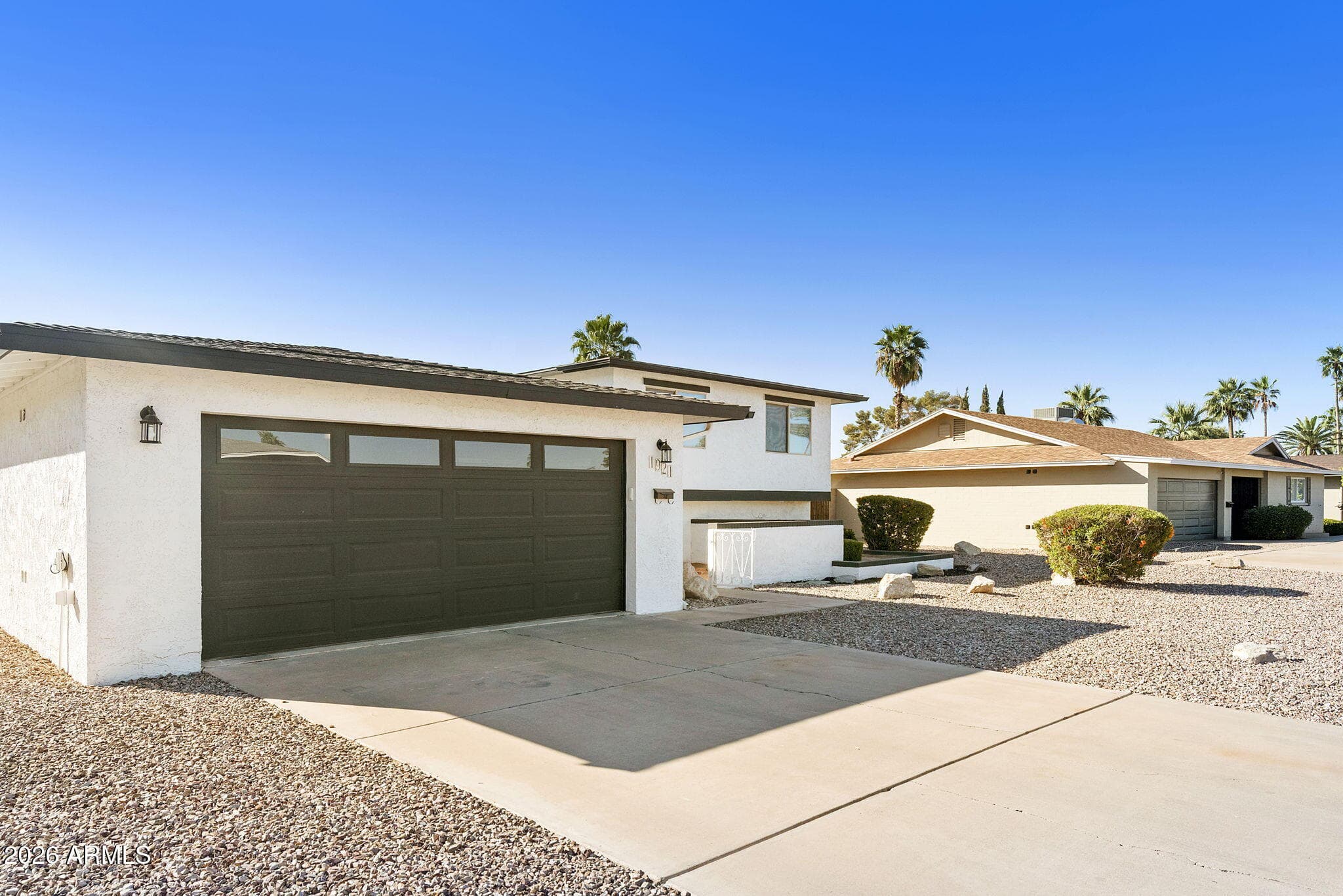 1921 E Gemini Dr — photo 2