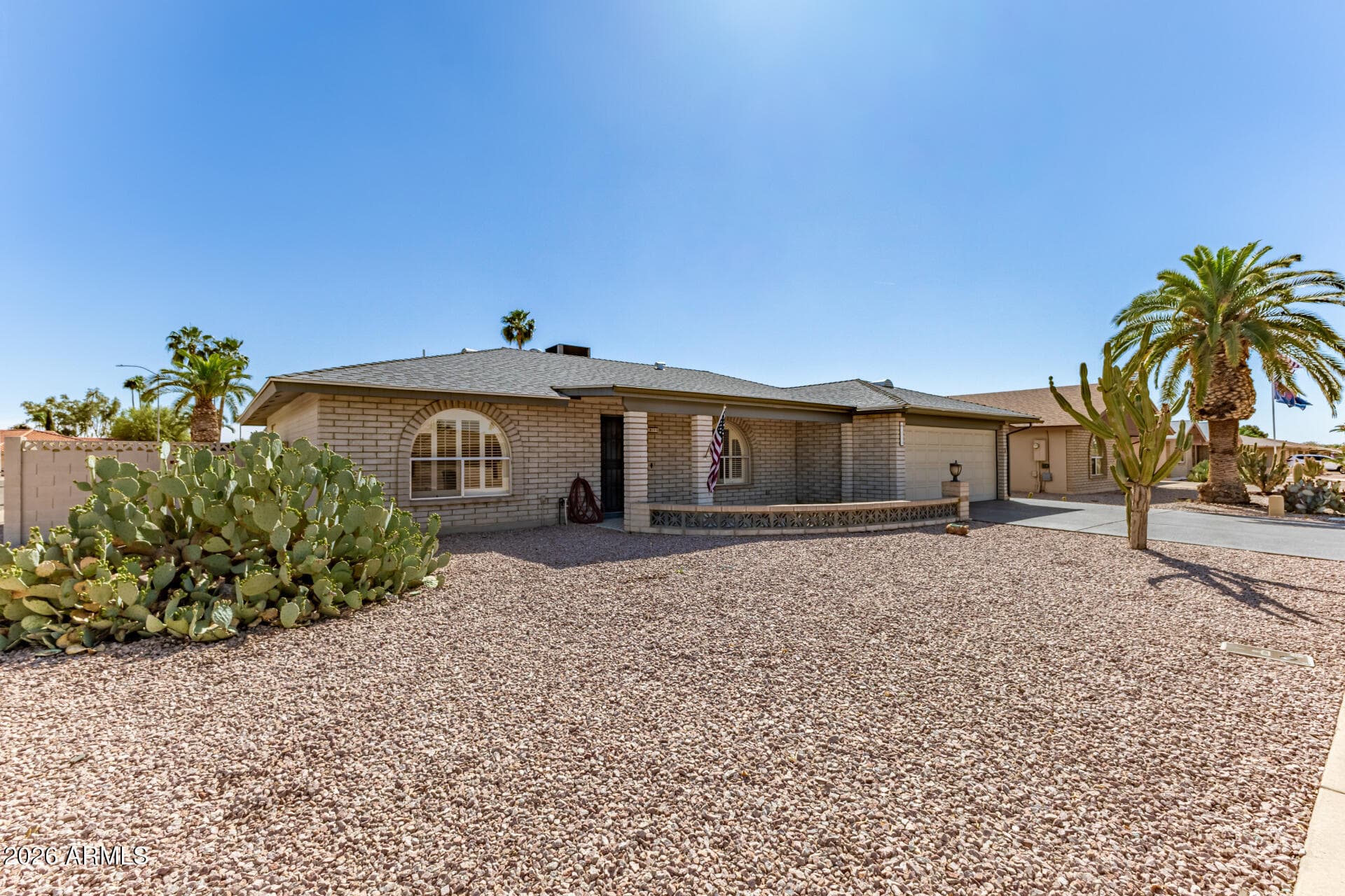 8159 E KILAREA AVE - Photo 2