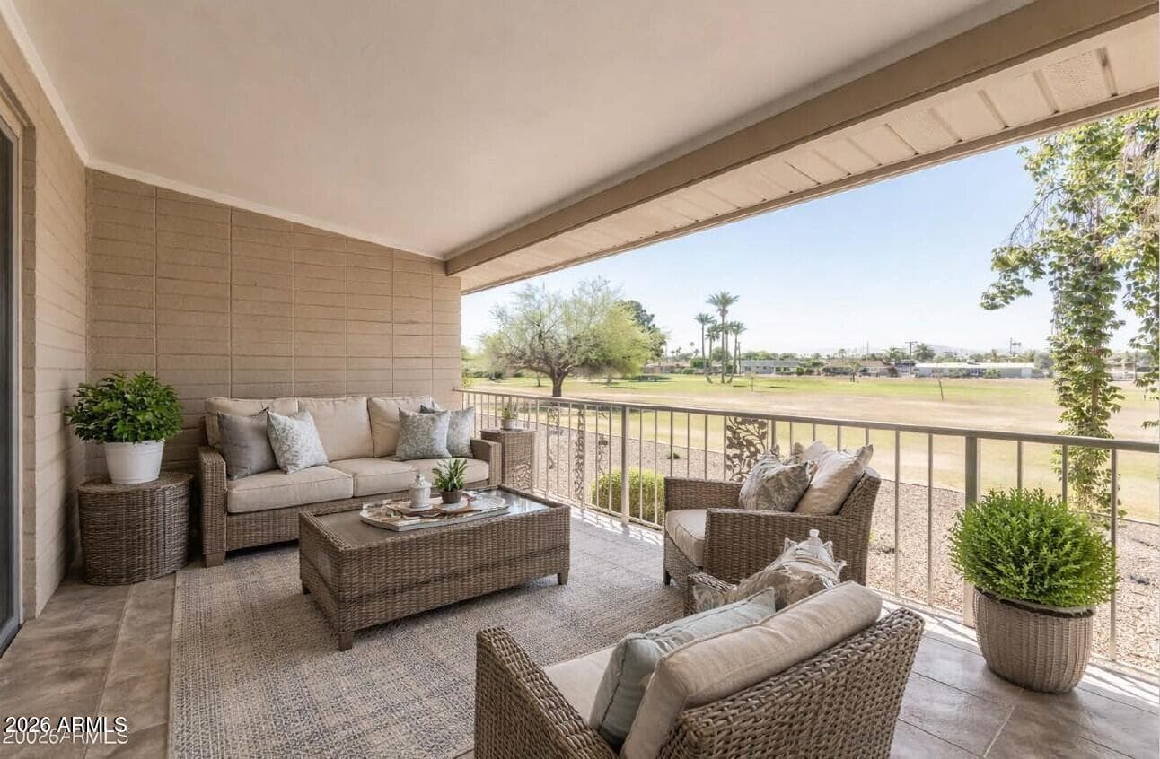 10847 N Fairway E Ct 10847 — photo 1