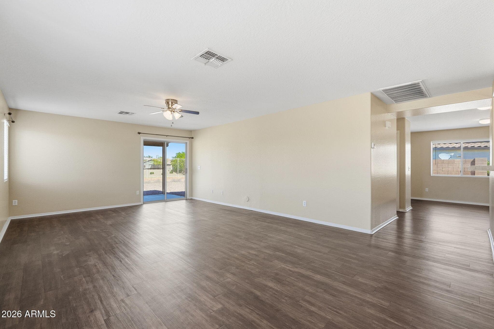 7504 S Sunrise Way — photo 2