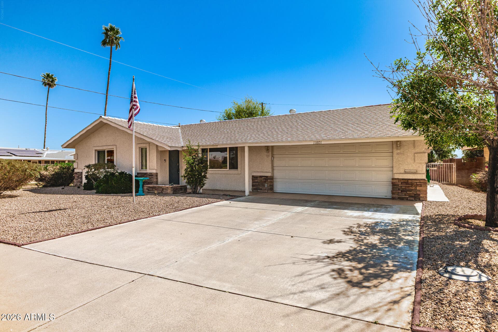 11801 N Coggins Dr — photo 2