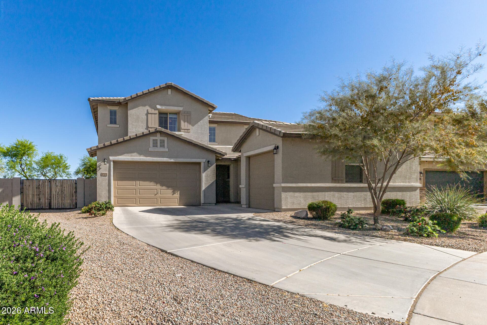 37271 W Mondragone Ln — photo 2