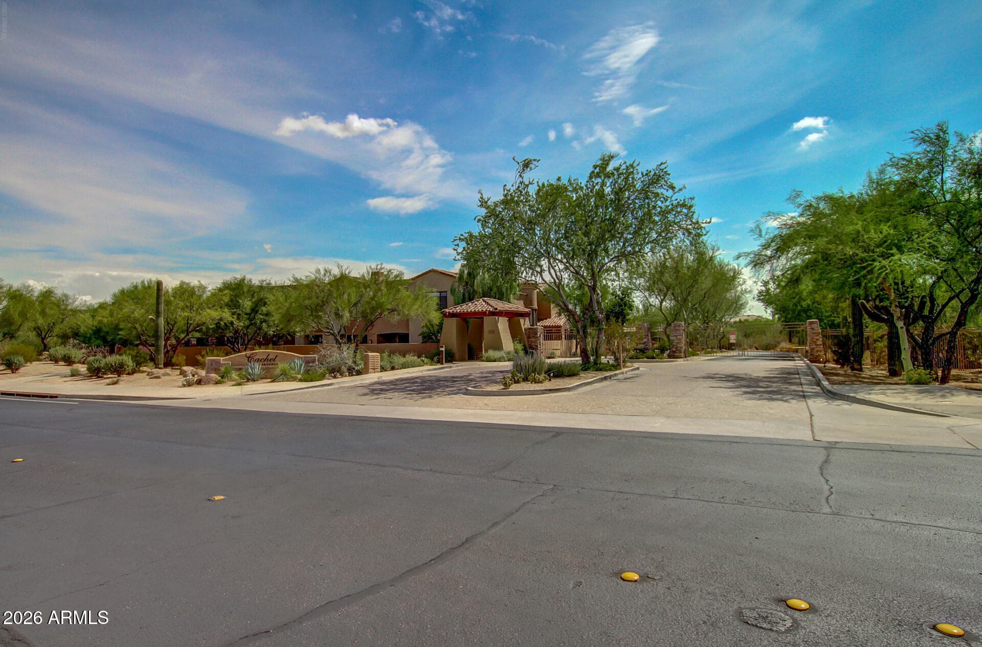 19550 N Grayhawk Dr 2046 — photo 42