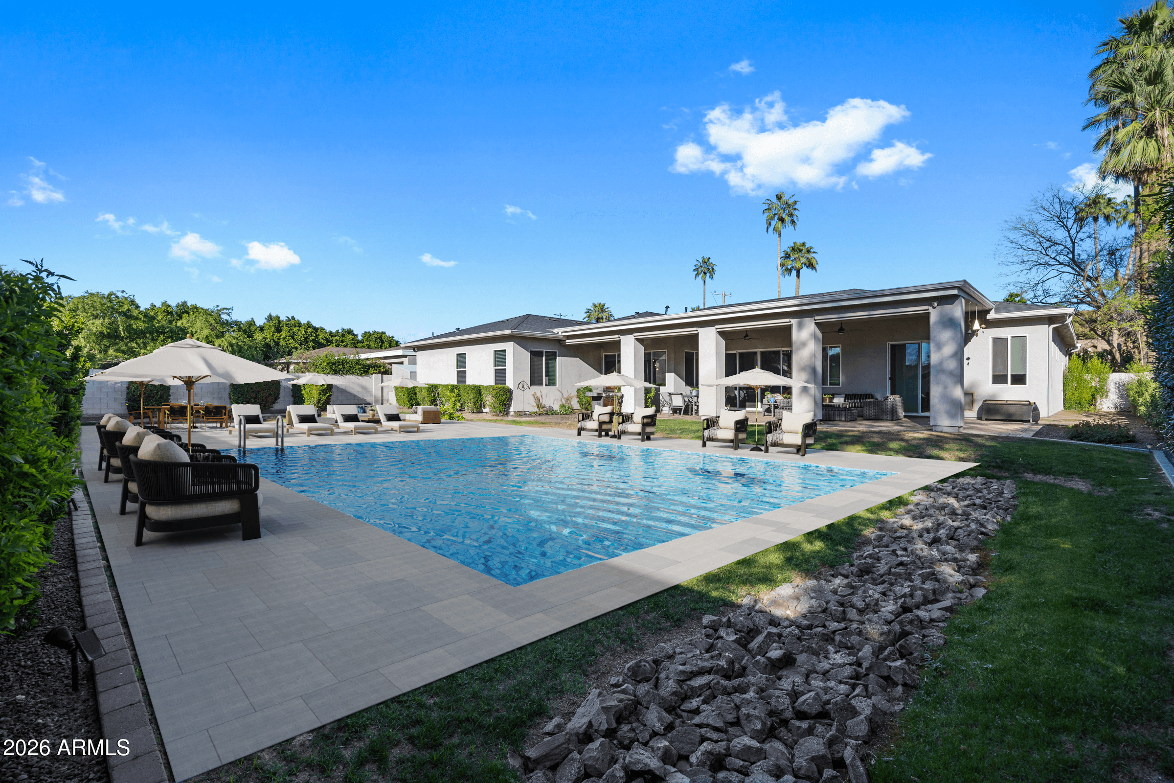 355 E Maryland Ave — photo 52