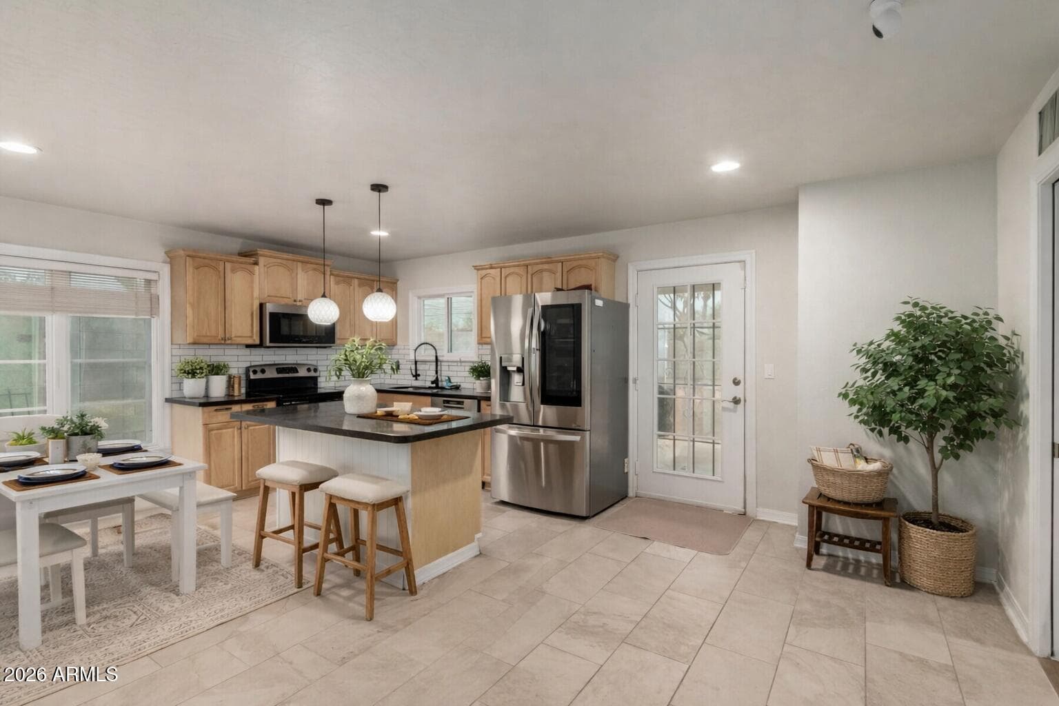 1538 W Culver St — photo 1